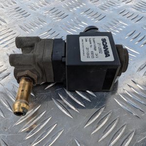 02b1898683505efdbe03fa7e7d9c74b9