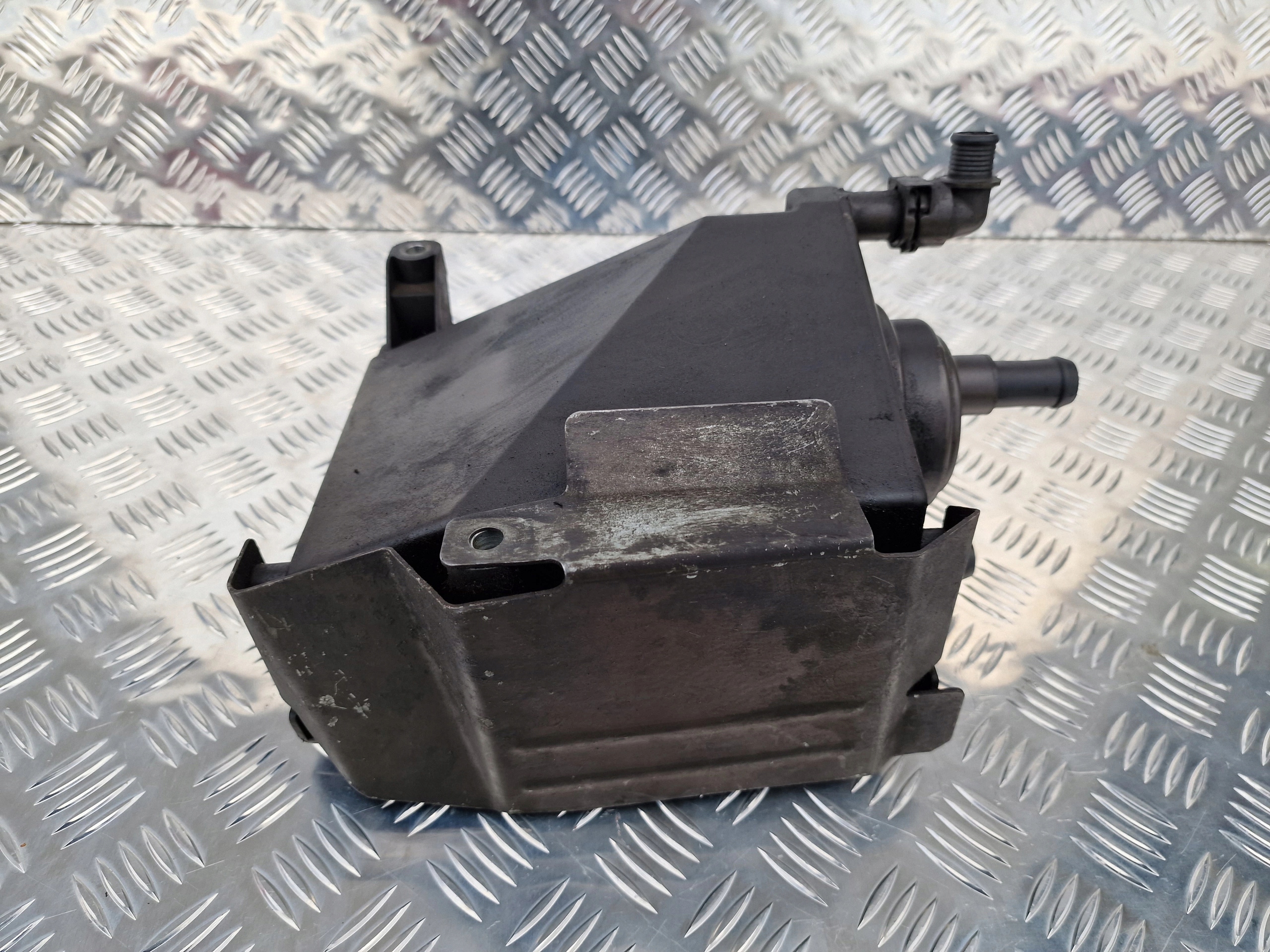 3eddf5a6bd198d45e3612e764a44a4ce