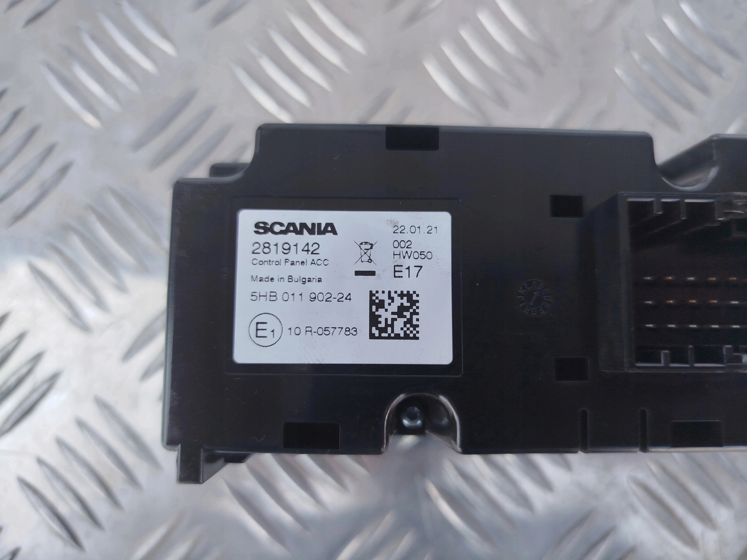 7e2990653fe4ff116d8a51e440bbbcc8