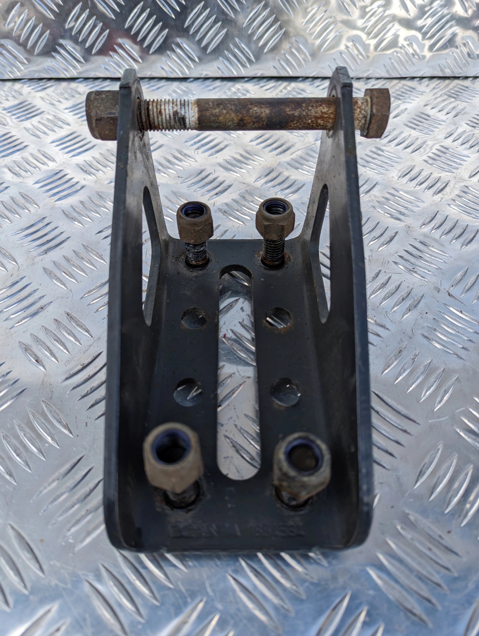 6fe91979d984bb956089cca38a8ff48a