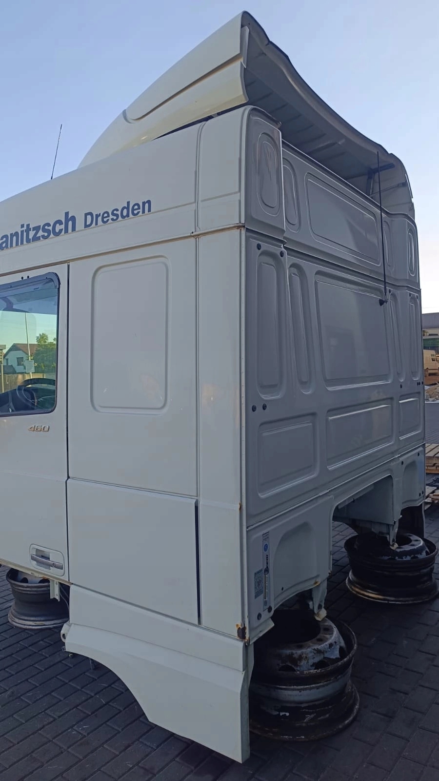 71b96fe87f1a739a3ef63f7fe827e612