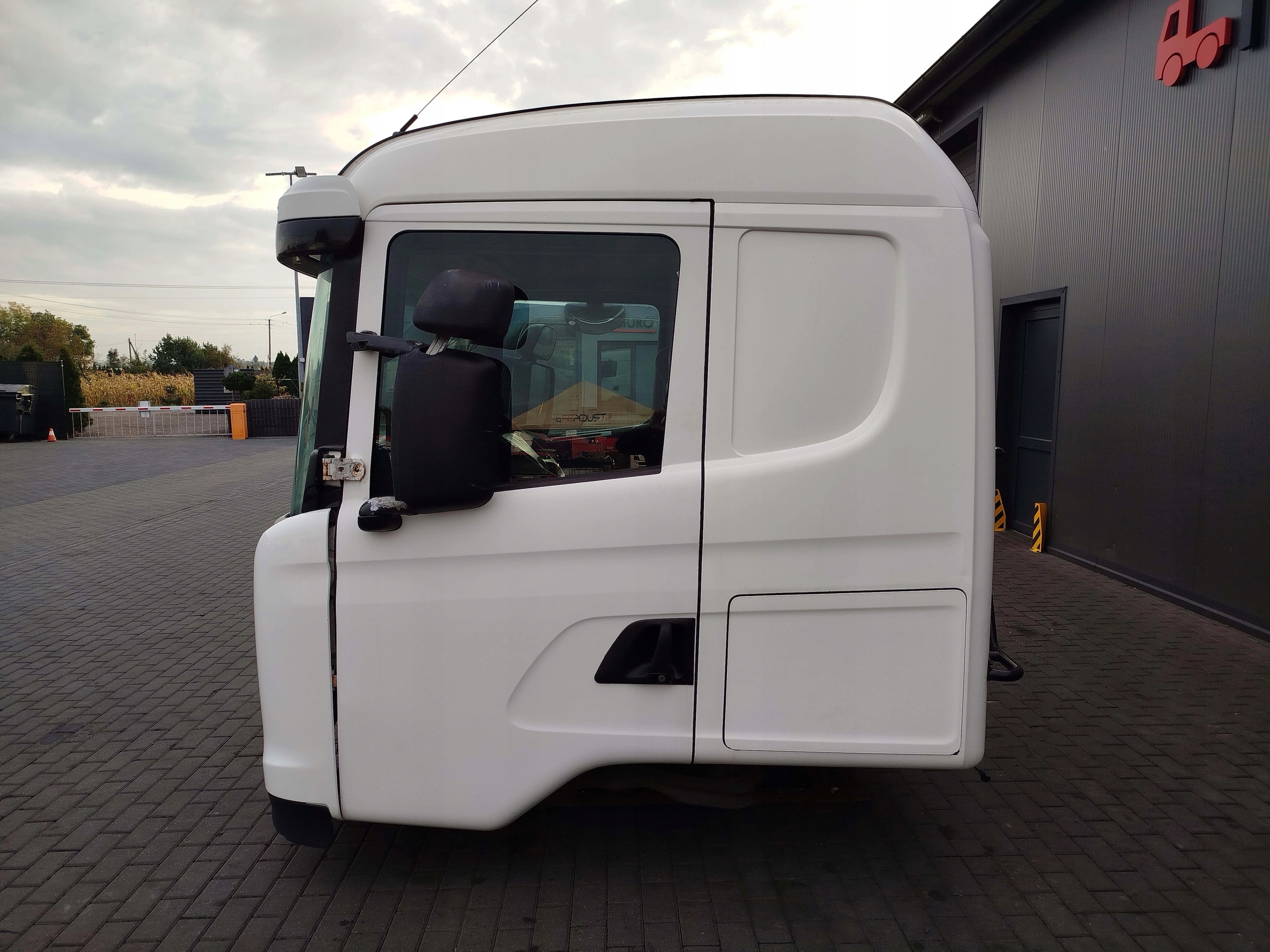 ff256e2ebfc8ce1808fc72f73d0aaa8d