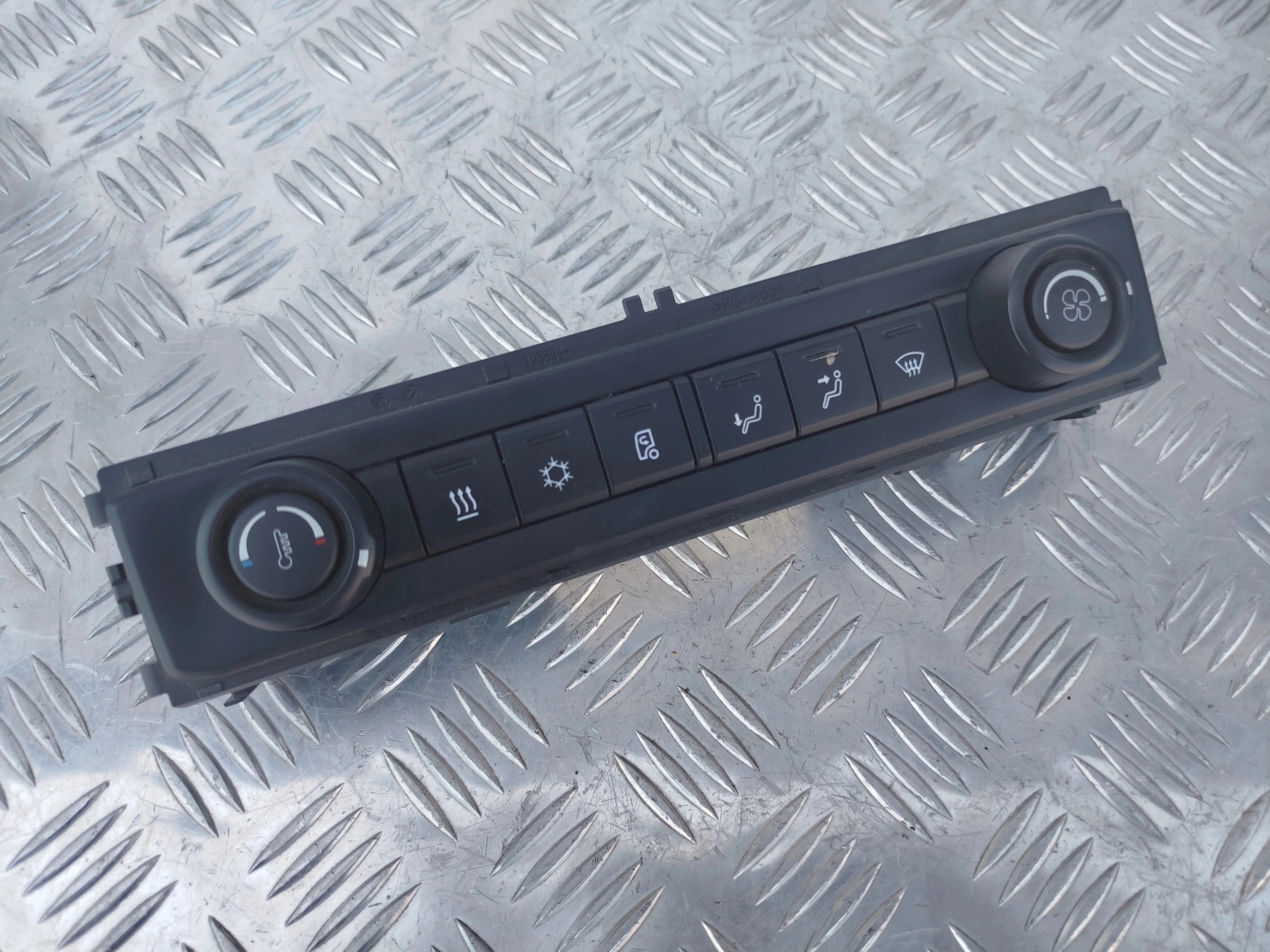 5e85dcb1412383ba208378ca466f282d