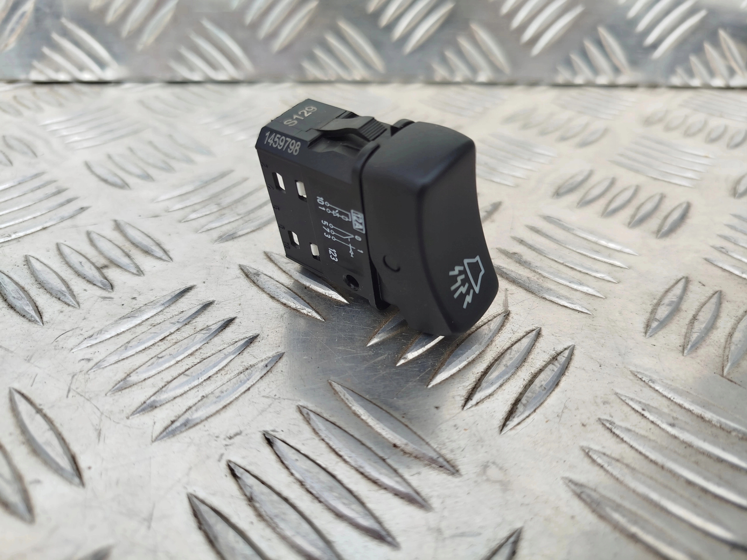 836019c64cc77c6709c6c8936788e9e5