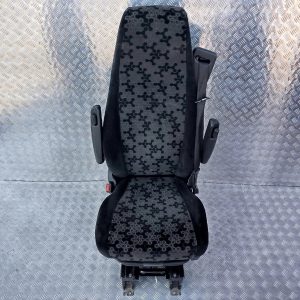 4da86d2edcac18d9bcaf10cc3d612d3f