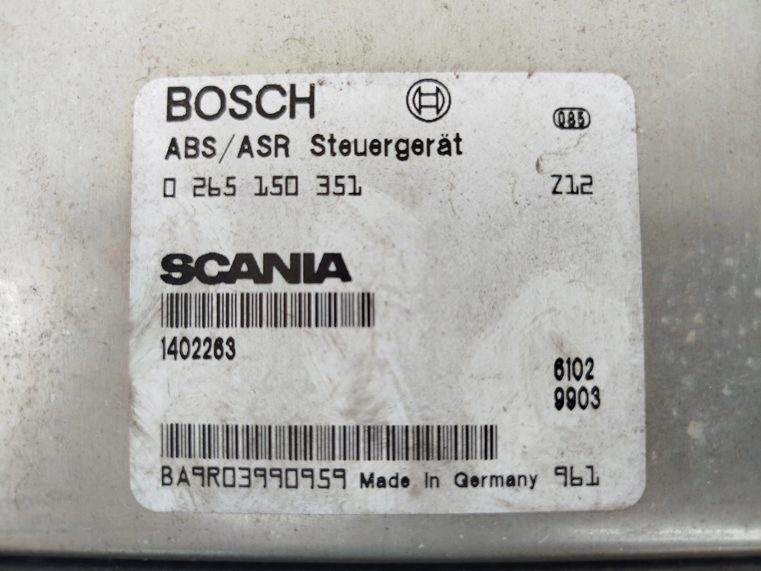 2be086c9fbd5d20c4f9e61f8aa4a61f0