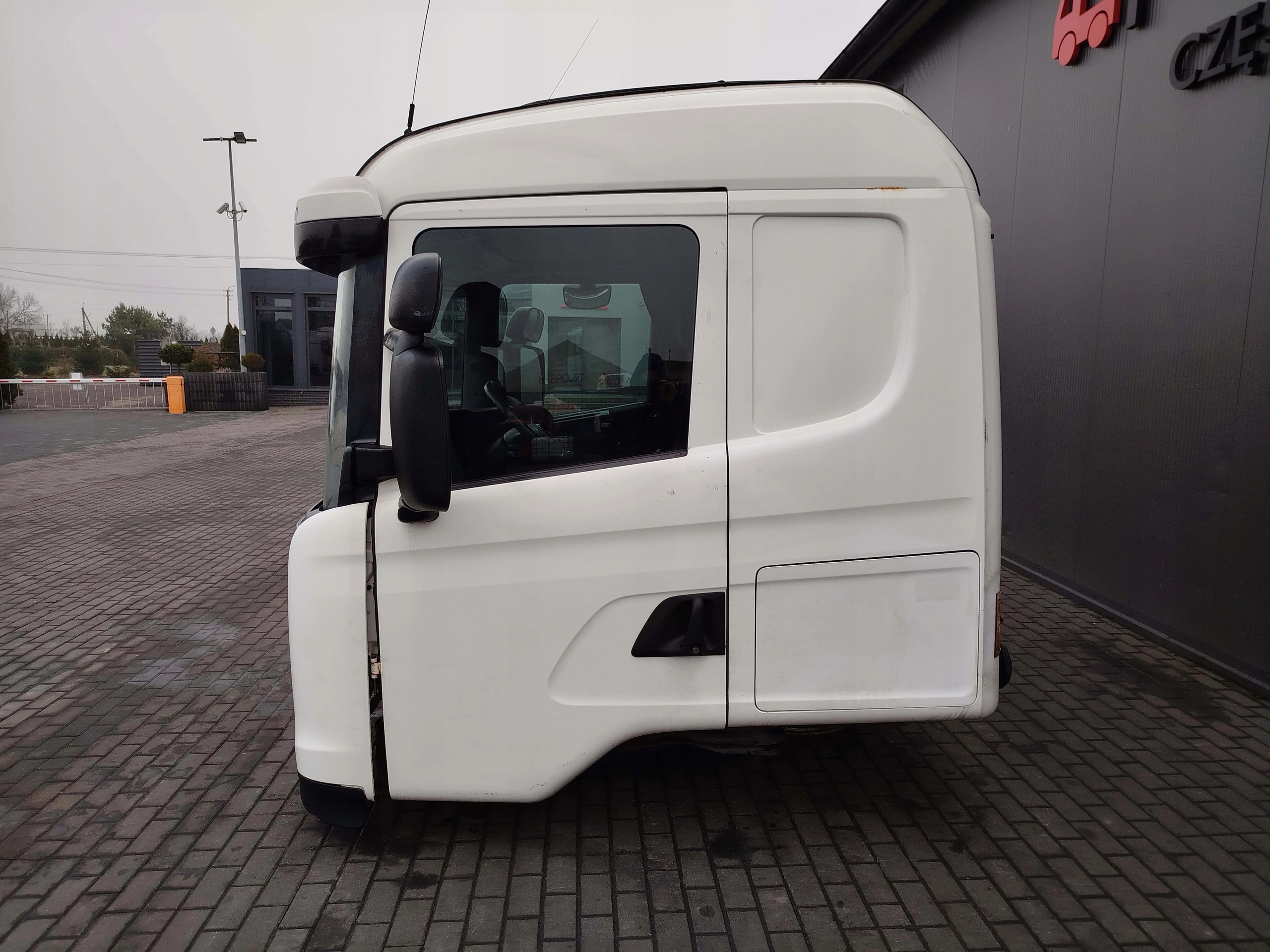 37a2011935e262defc3a506058241013