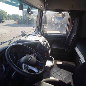 e20b49eebe4cae58ac7ab9ddfd5fc785