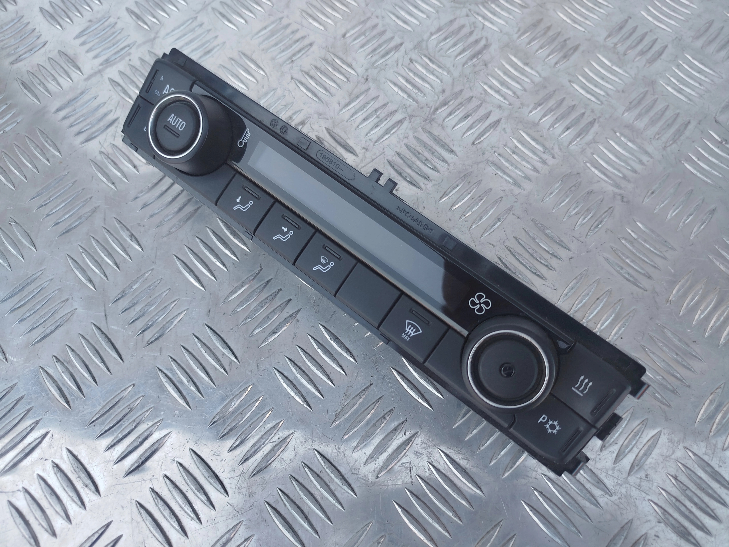 68124357fa2fd2f1c69d92e7cc682a71