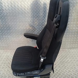 4de283805bf1978185602cd1448bb169