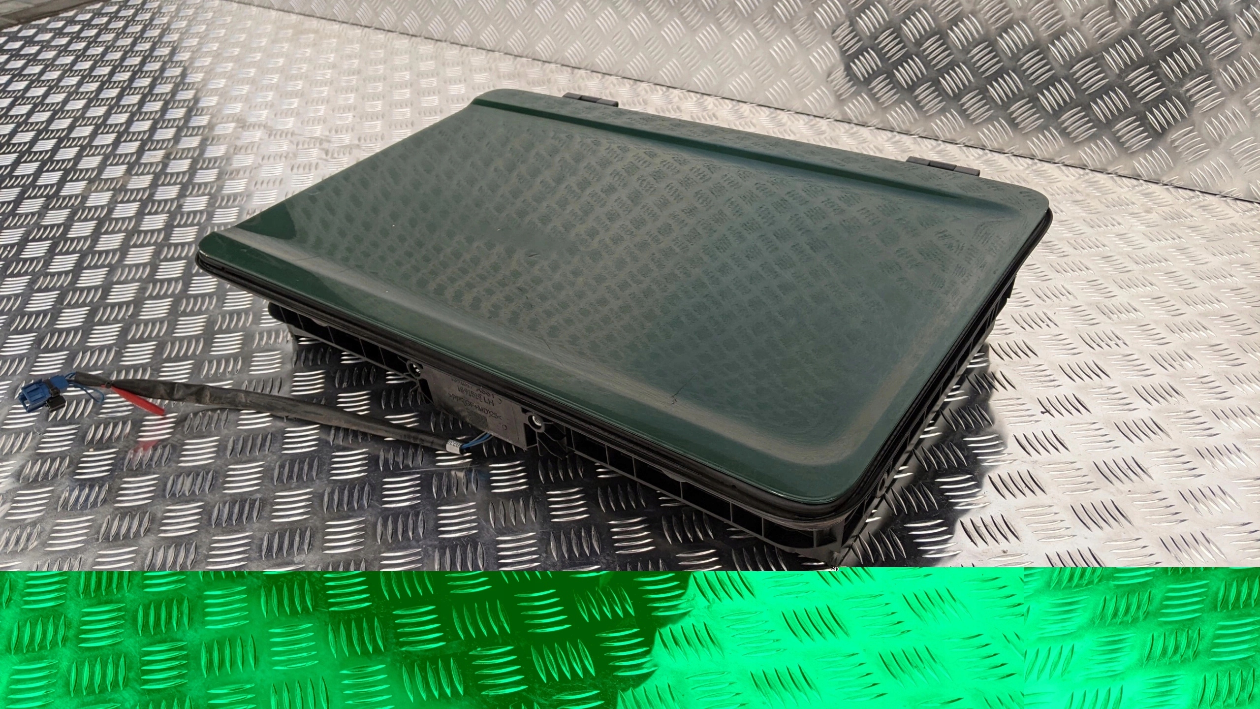 564687001590bf9f424fb87700b1c7b5