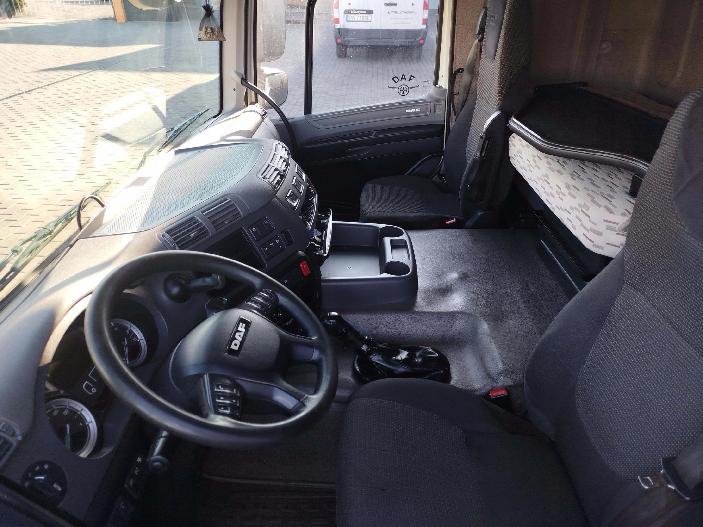 dfe6fd05a70319f75045c5a1504d6358