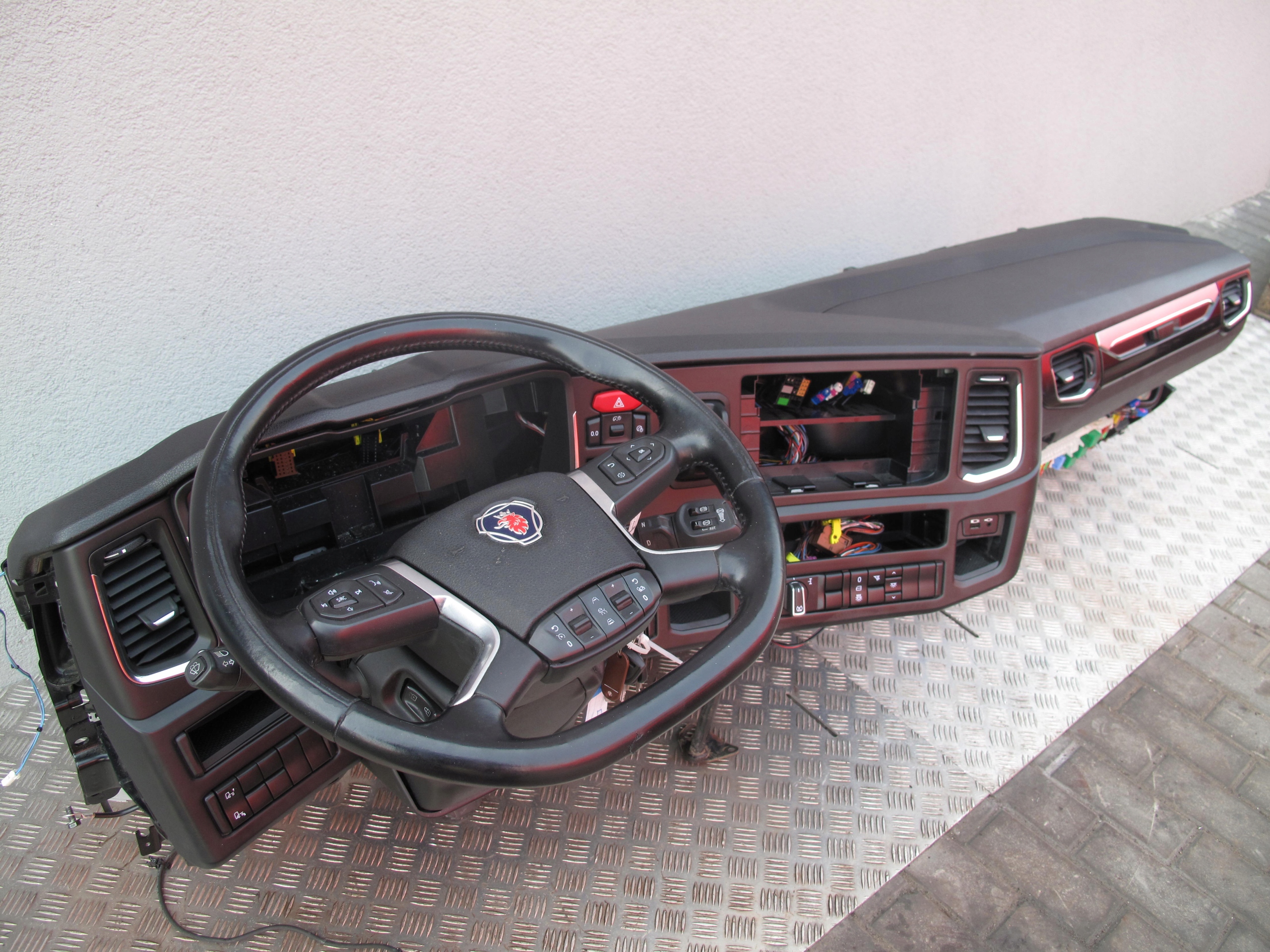 f0bcda8287456d073aead584e25f5dee