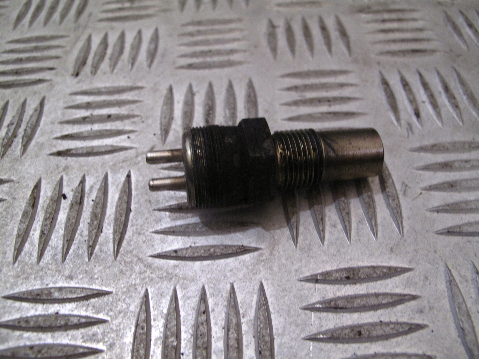 7cff1a110560e59d8c1c99bb05d4301d