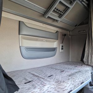 27f449b113d98ee051e2c745b7a02c5f