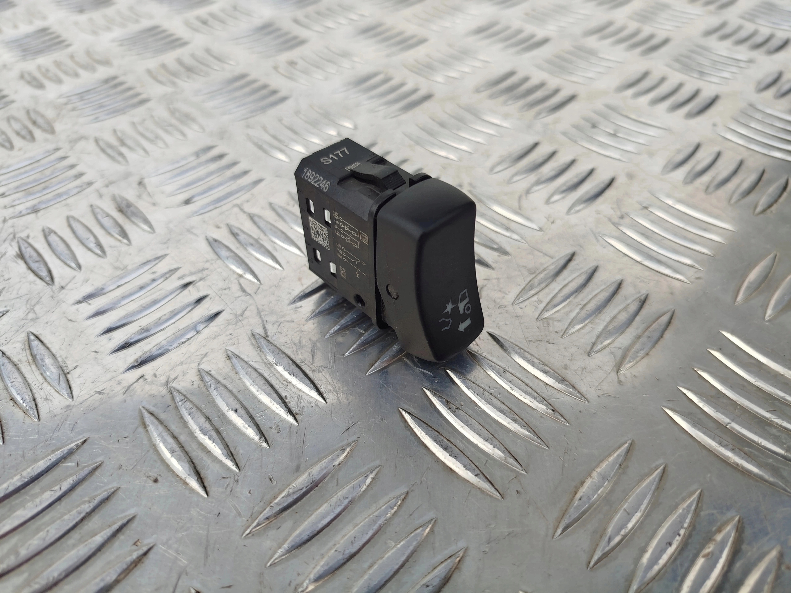 e678b373e9deb28cd1c78e93574c93c0