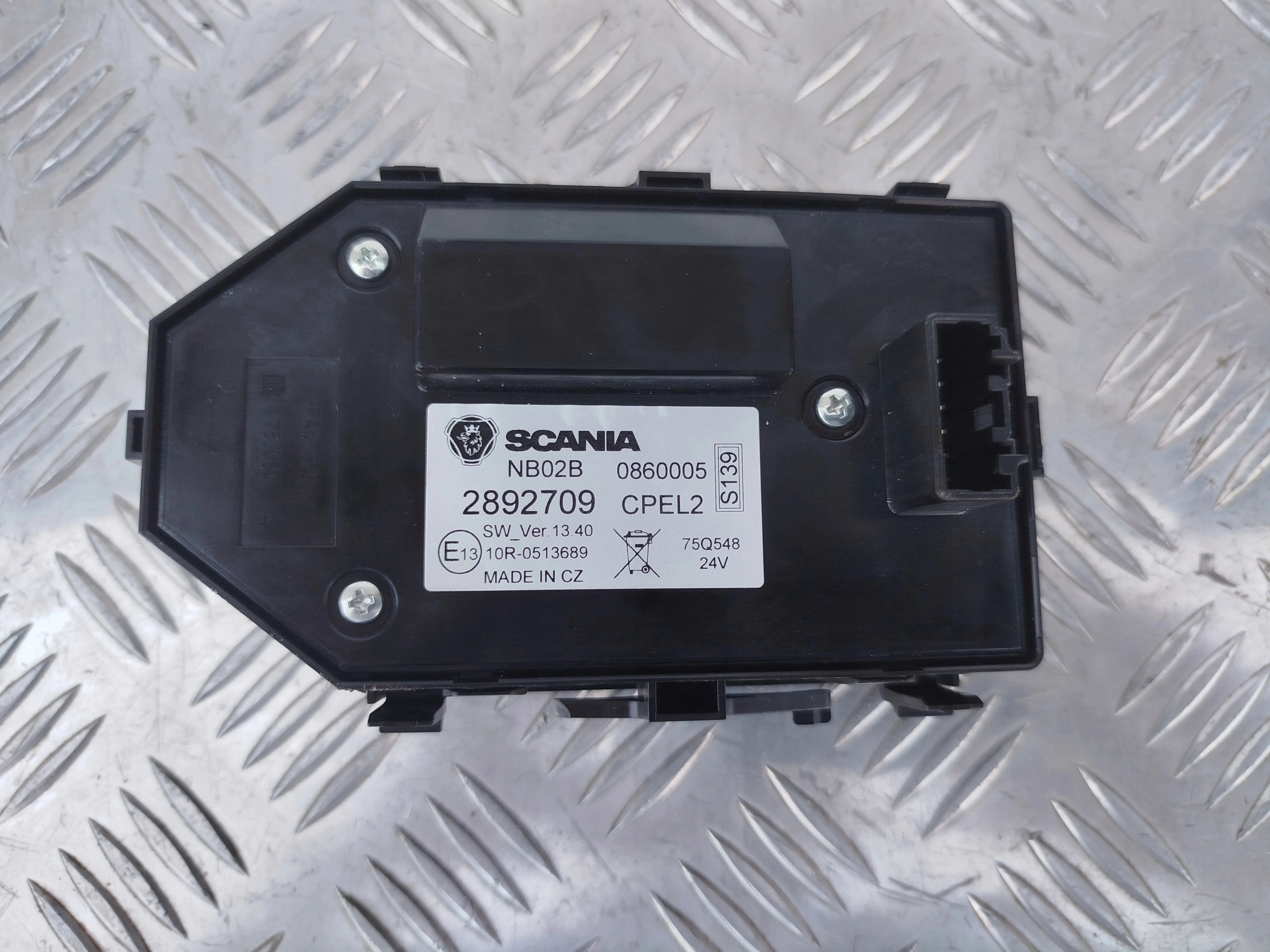 58acbbfef306e9af78ec7c2e678b0d76