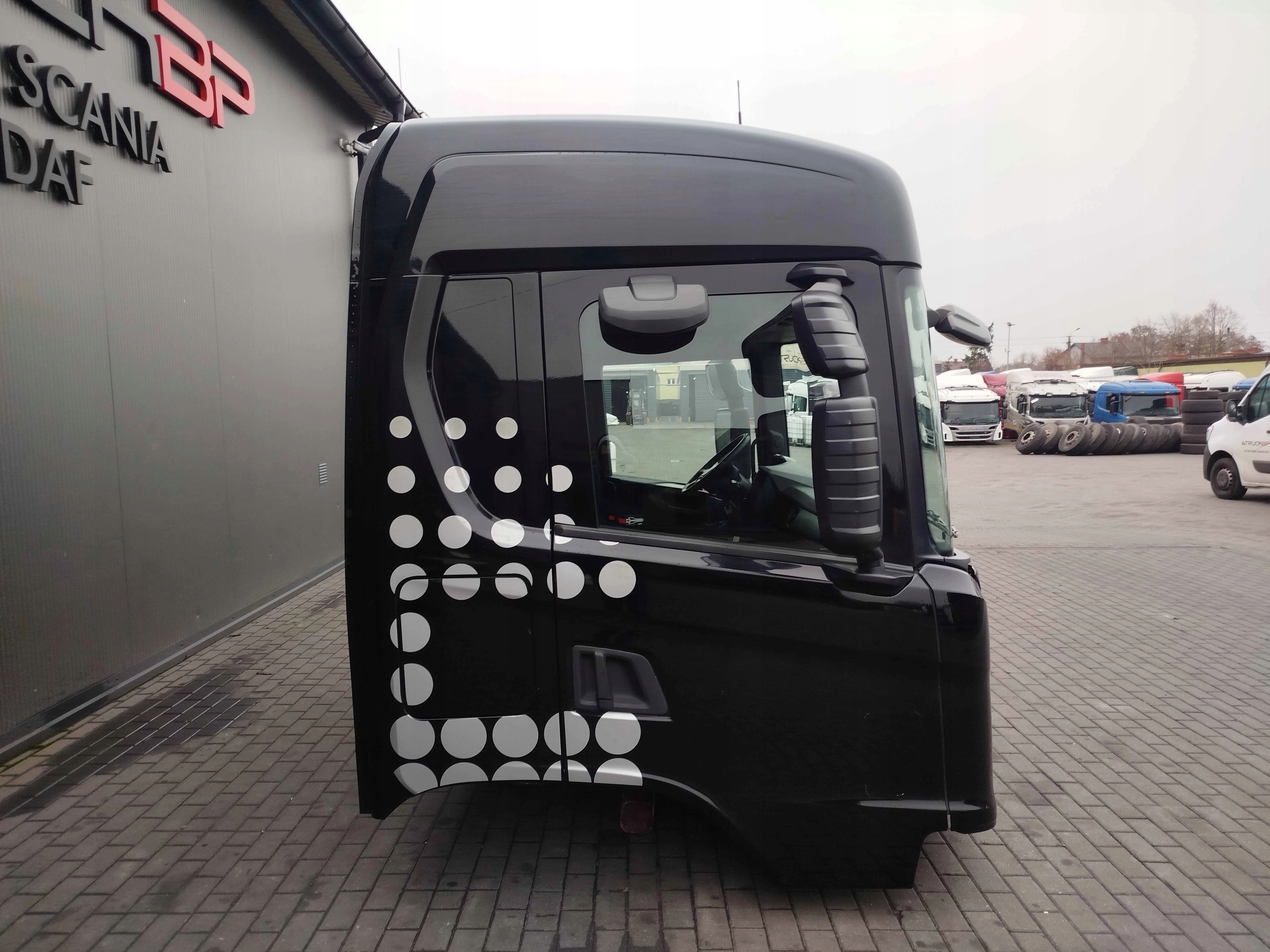 31aa29f64087454a77807d49701a933b