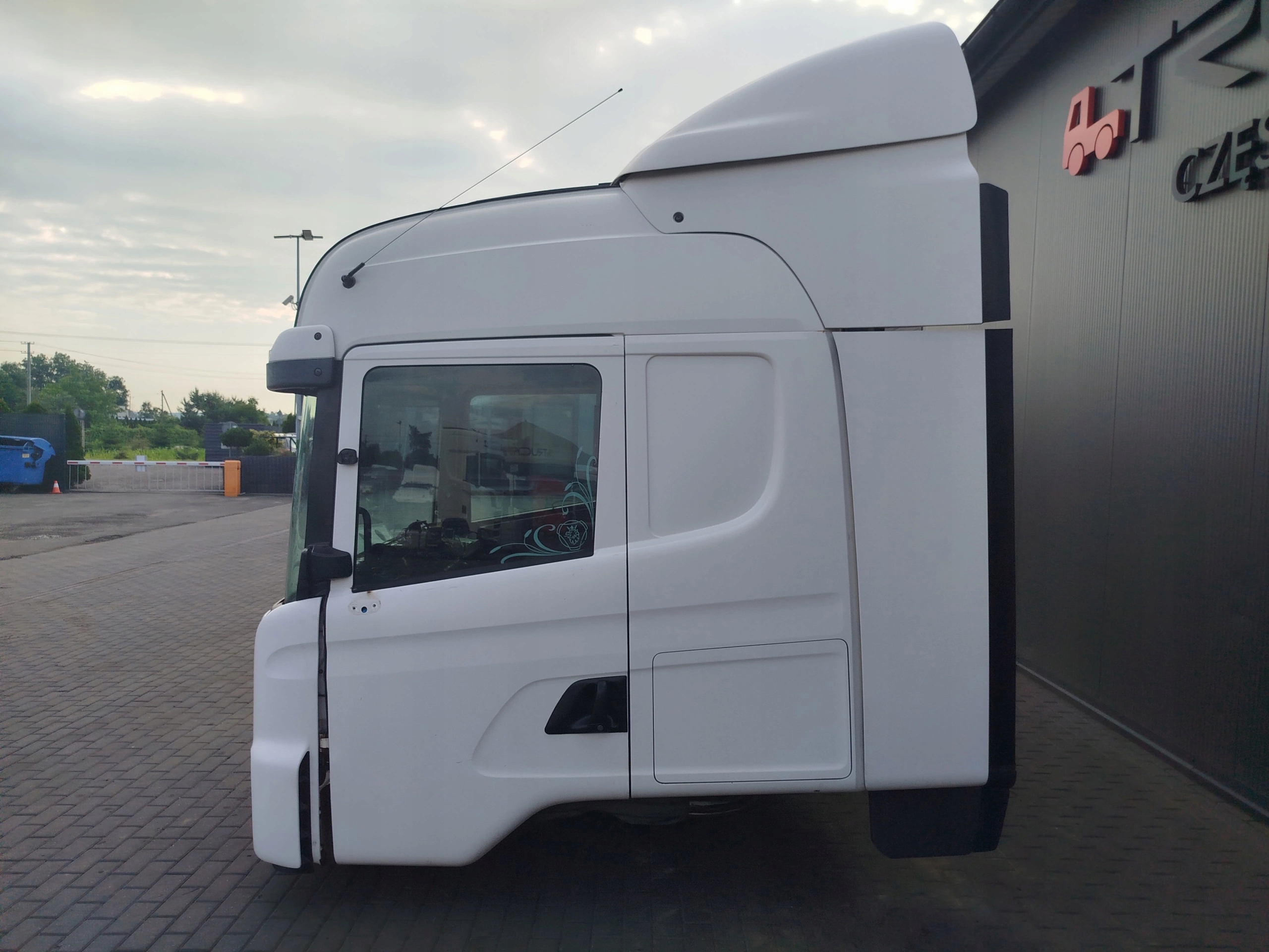 e7082527b90d15d8416753837e89b1aa