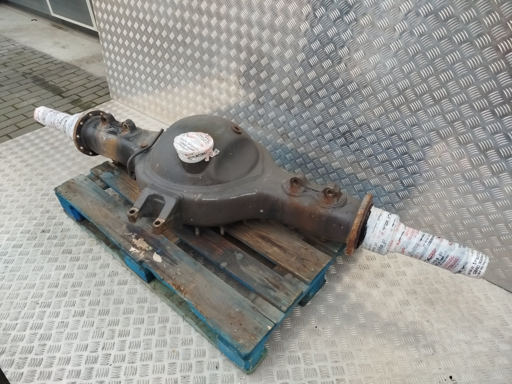 c592f5876758b14cc6d706f11a22f293