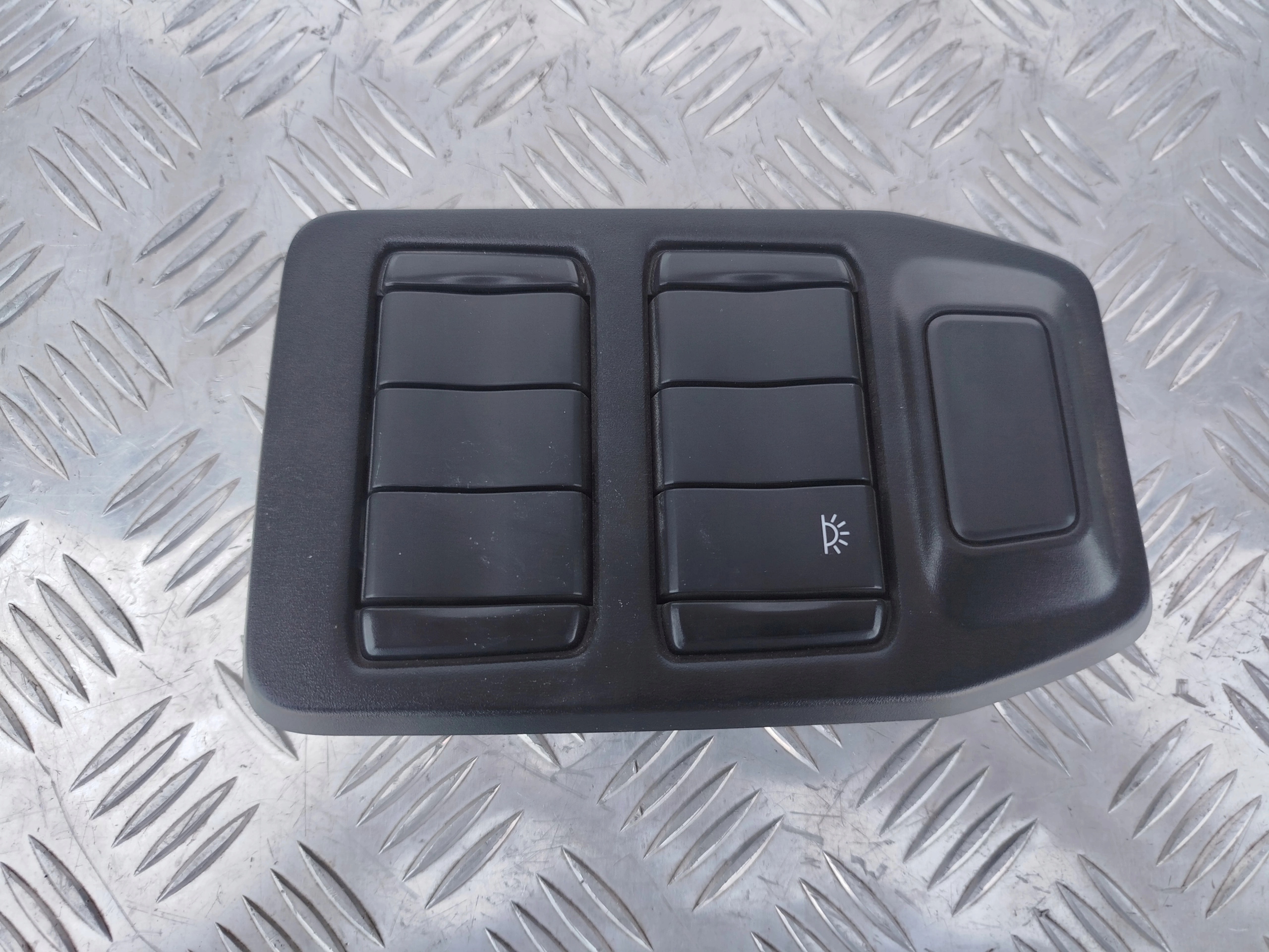 9b3dc7250a82cdb9c9c4ae4a30707a06