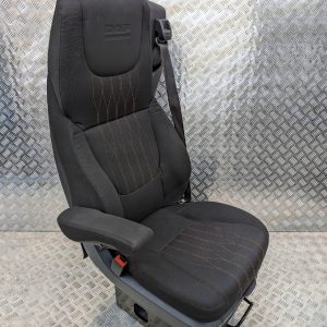 68f6e86bb27f4f2dbfccda8225b38a98