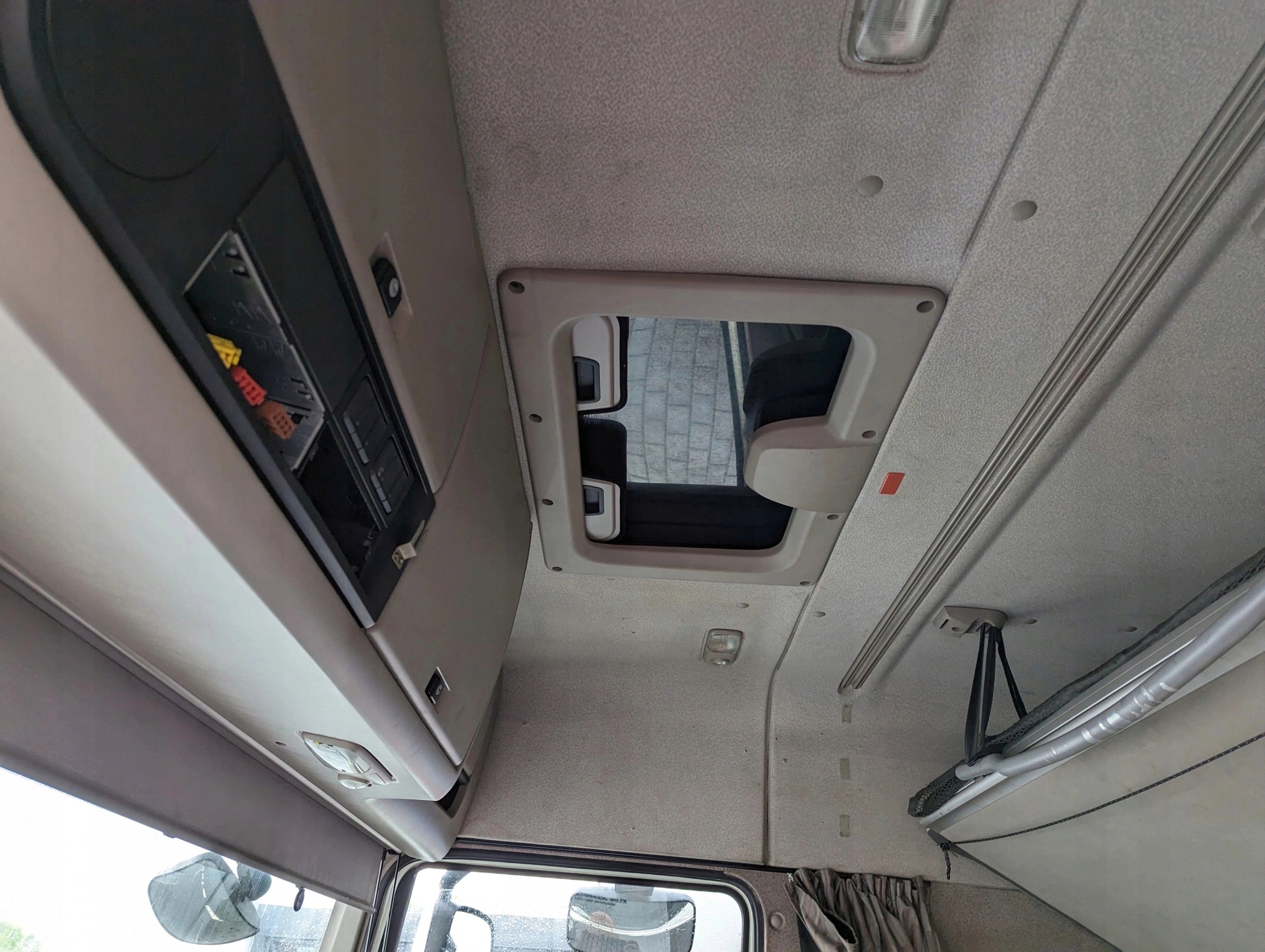 010a0e32731976933e333a752404c69a