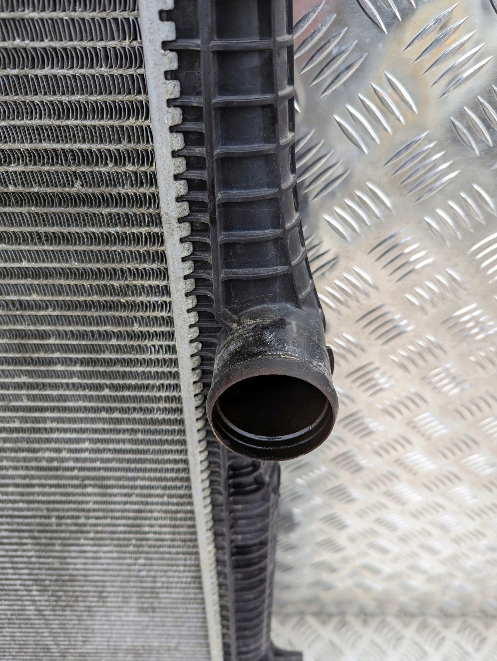 8d1dfbbdd3aceb88a6ba6caf962c5f6c