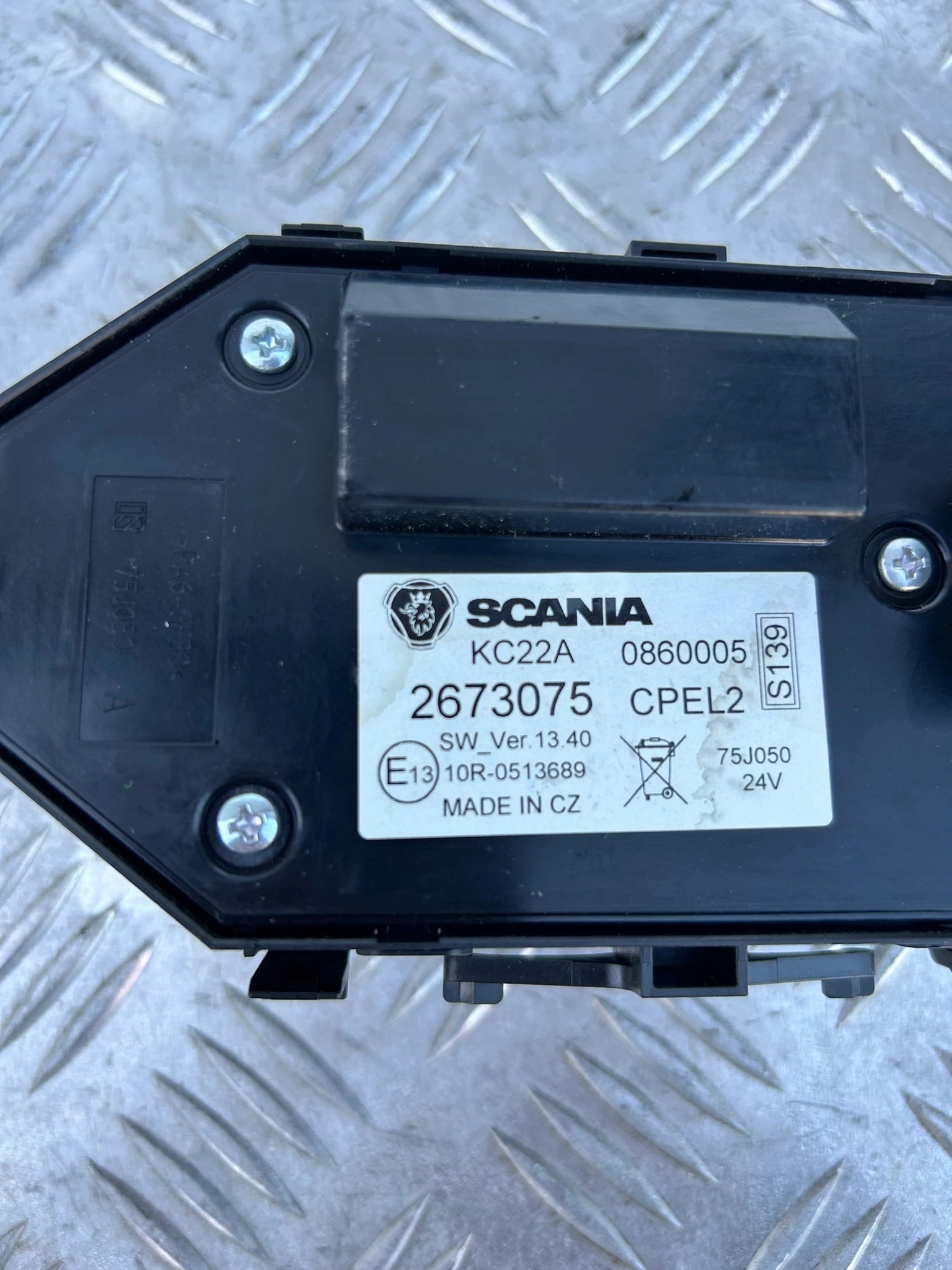 10cf6ed41153de4c5bb1ed2ebdf2db60