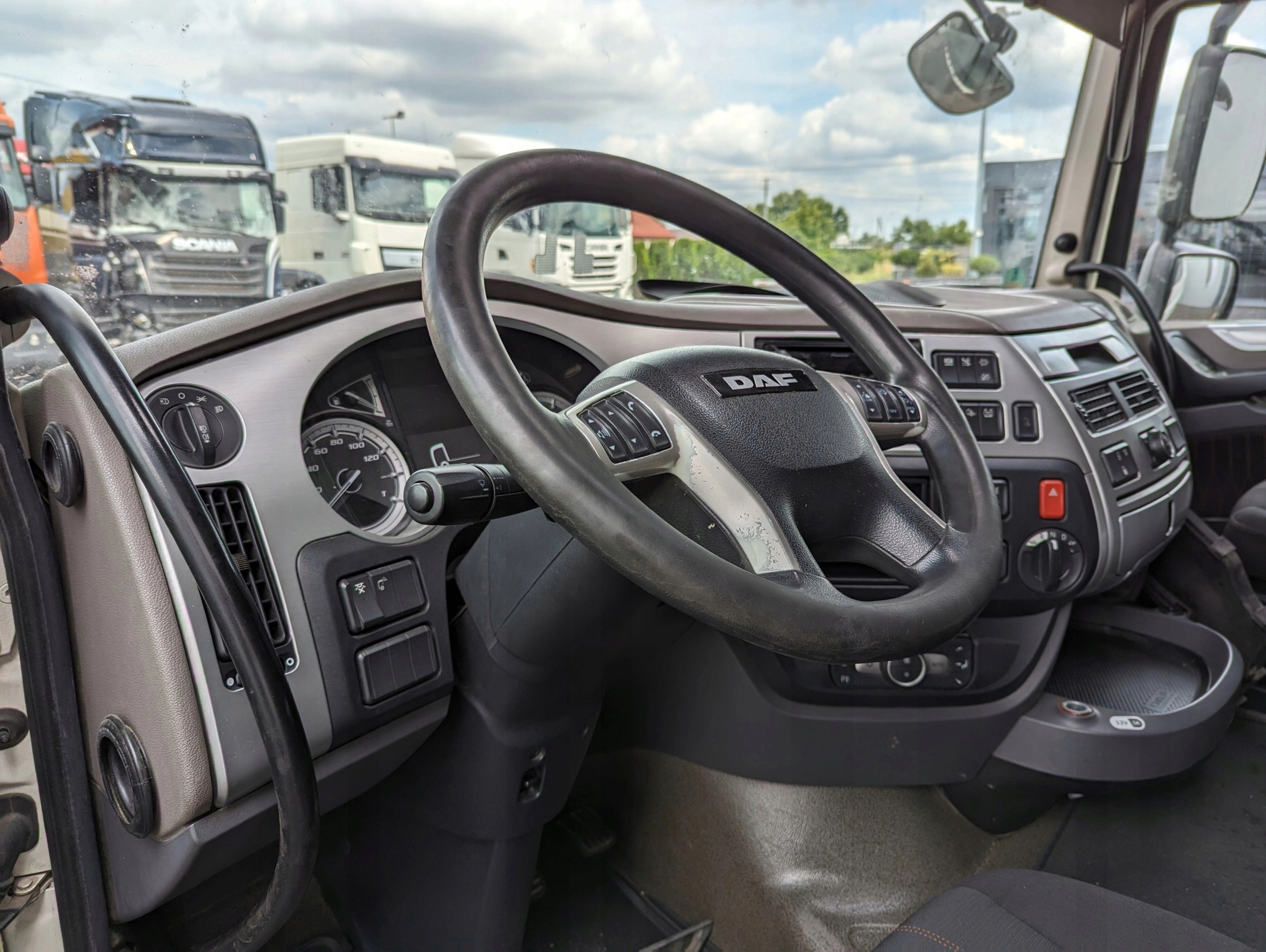 56ed78b3a1ff1c858e33d39f4e3ff920