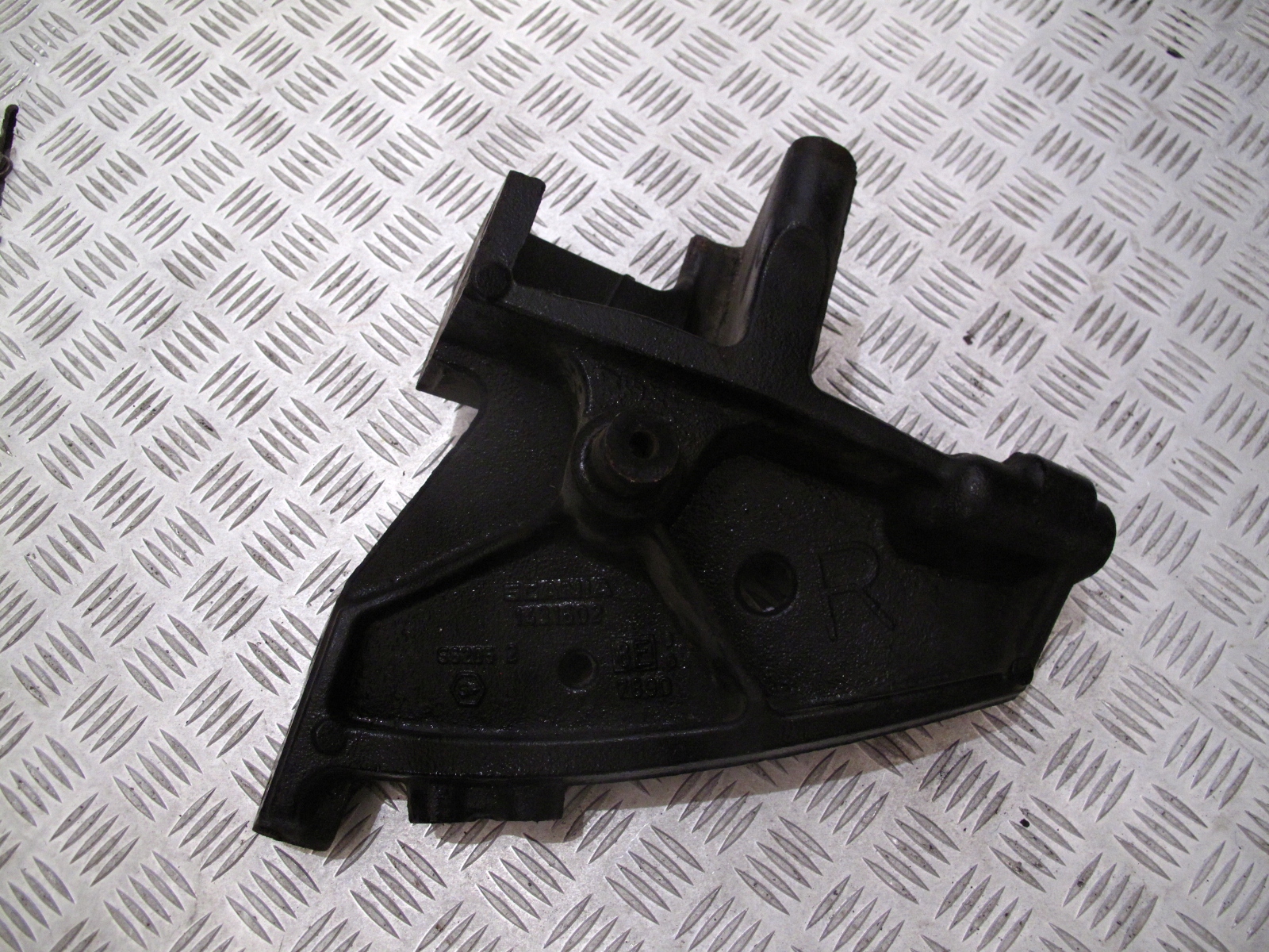 b7f76e4c28ec58c5bb0c99254906d3f8