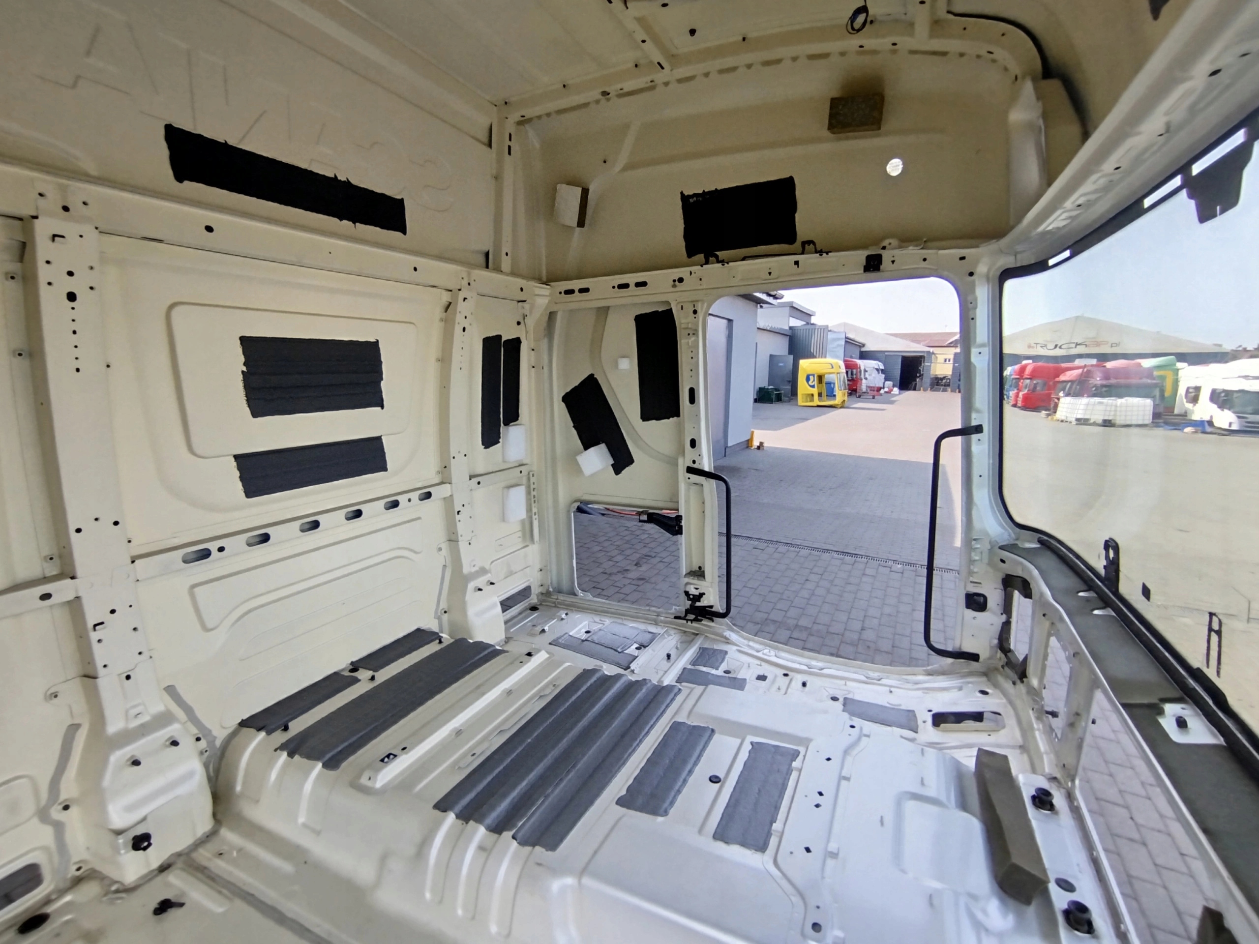 c6832a88cdfa94cacd142cb54fb489ed