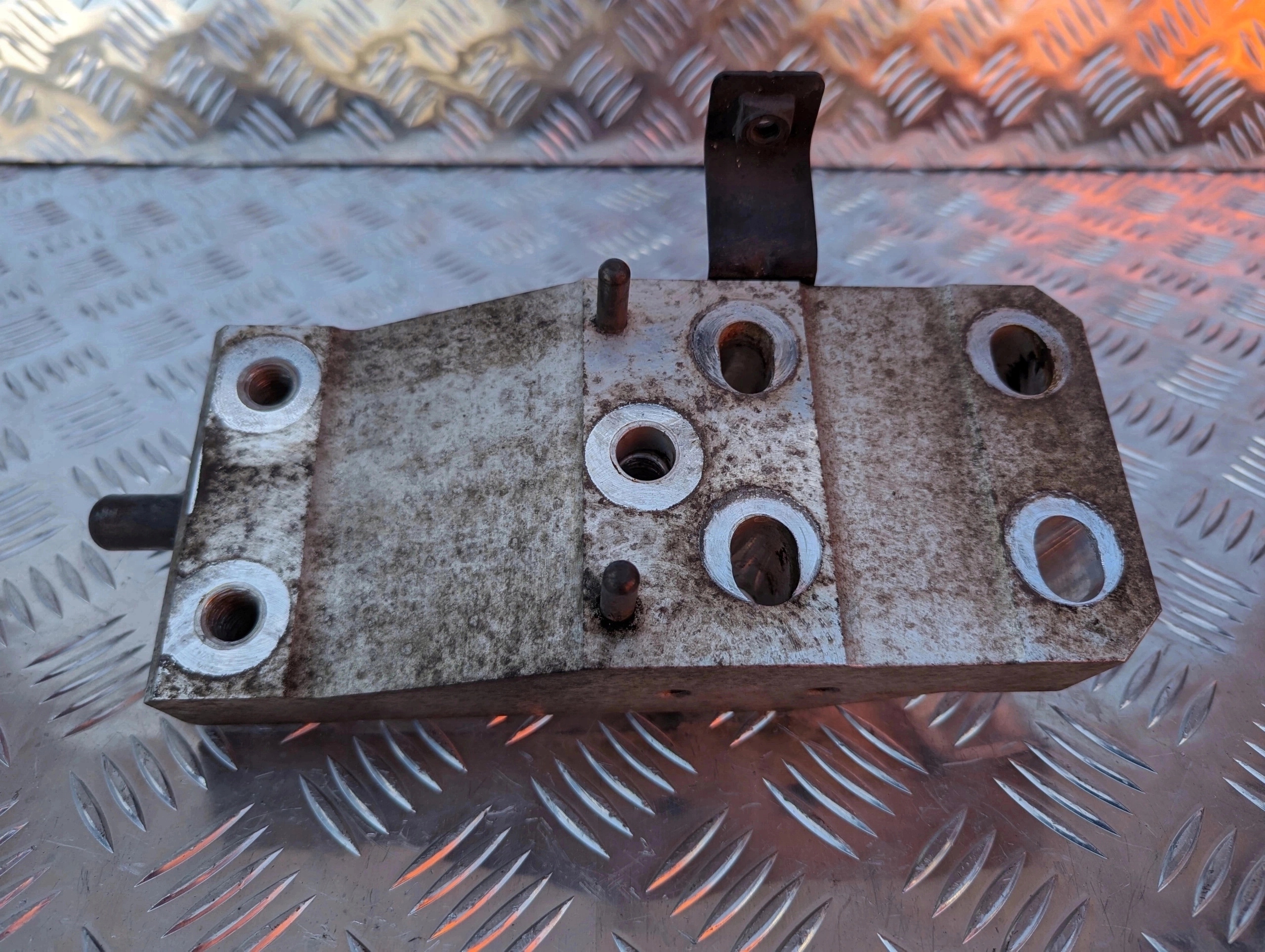 8ae8e3753d996d7ba2883f4e60f5d48a