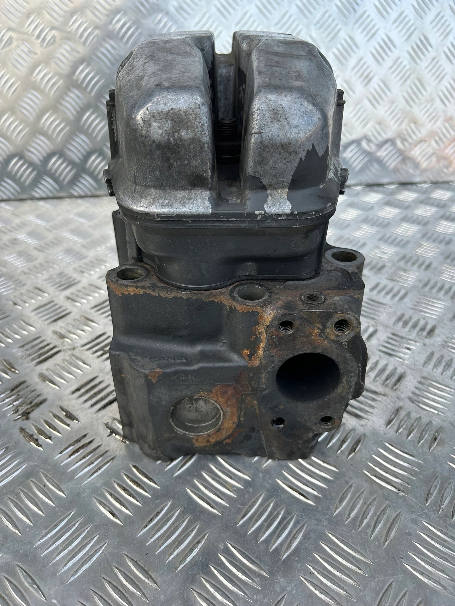 962221f8b217d4f01a383f5310d1e8a4