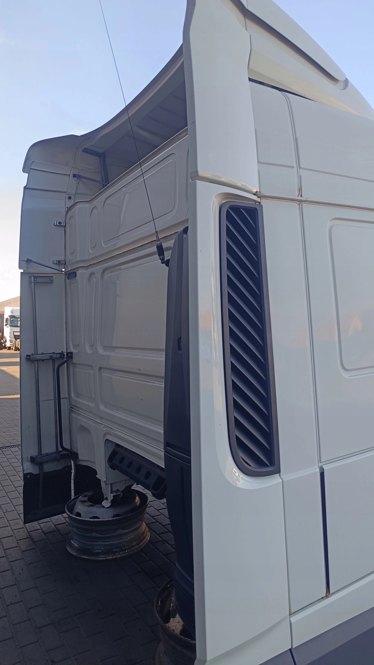 b9db80033428a17bfbc6a24cea182437