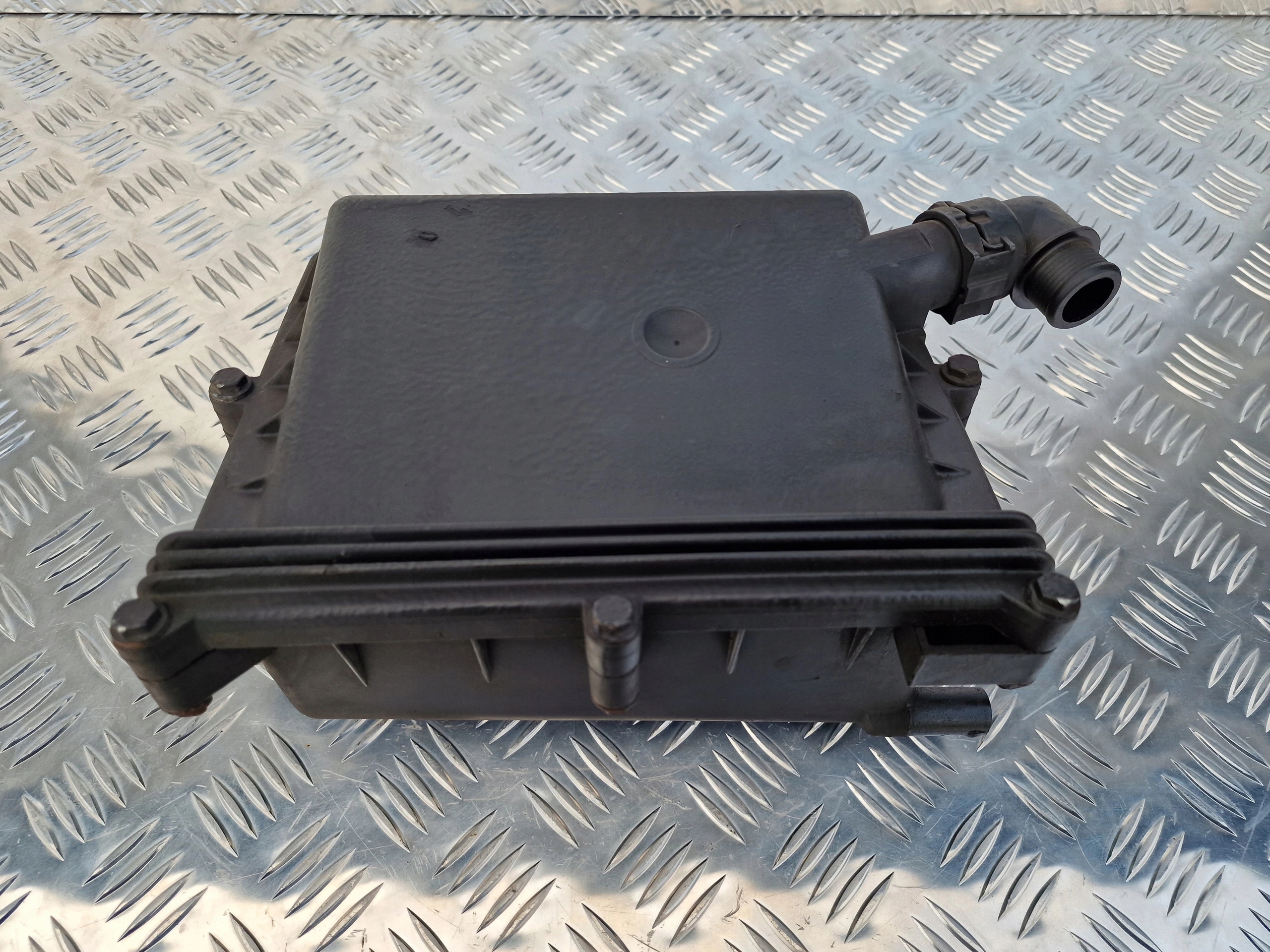 f59b19560e524a44e8410db3c99b1062