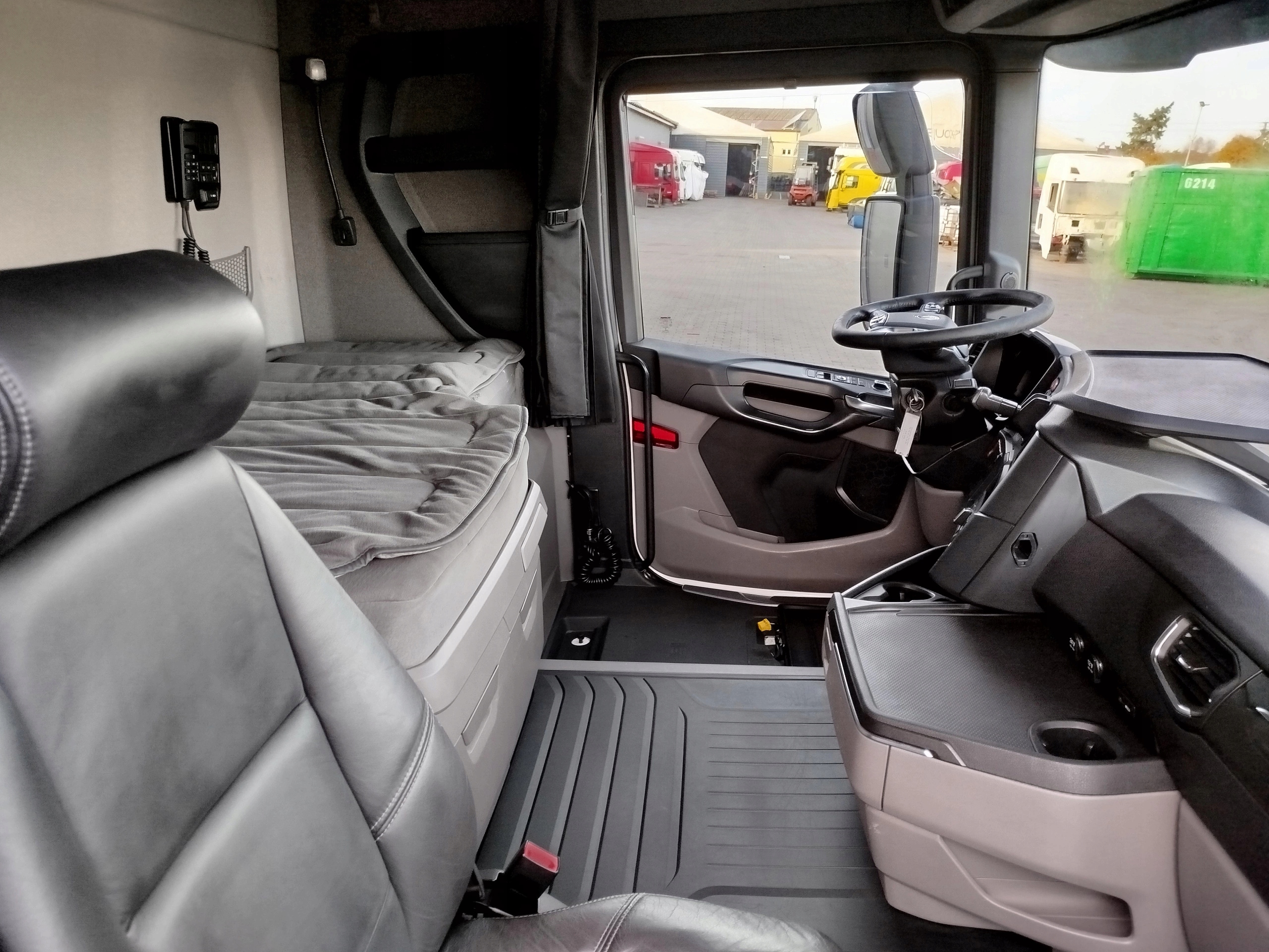 9fee08be51a45ec968d6312a7e9eb394