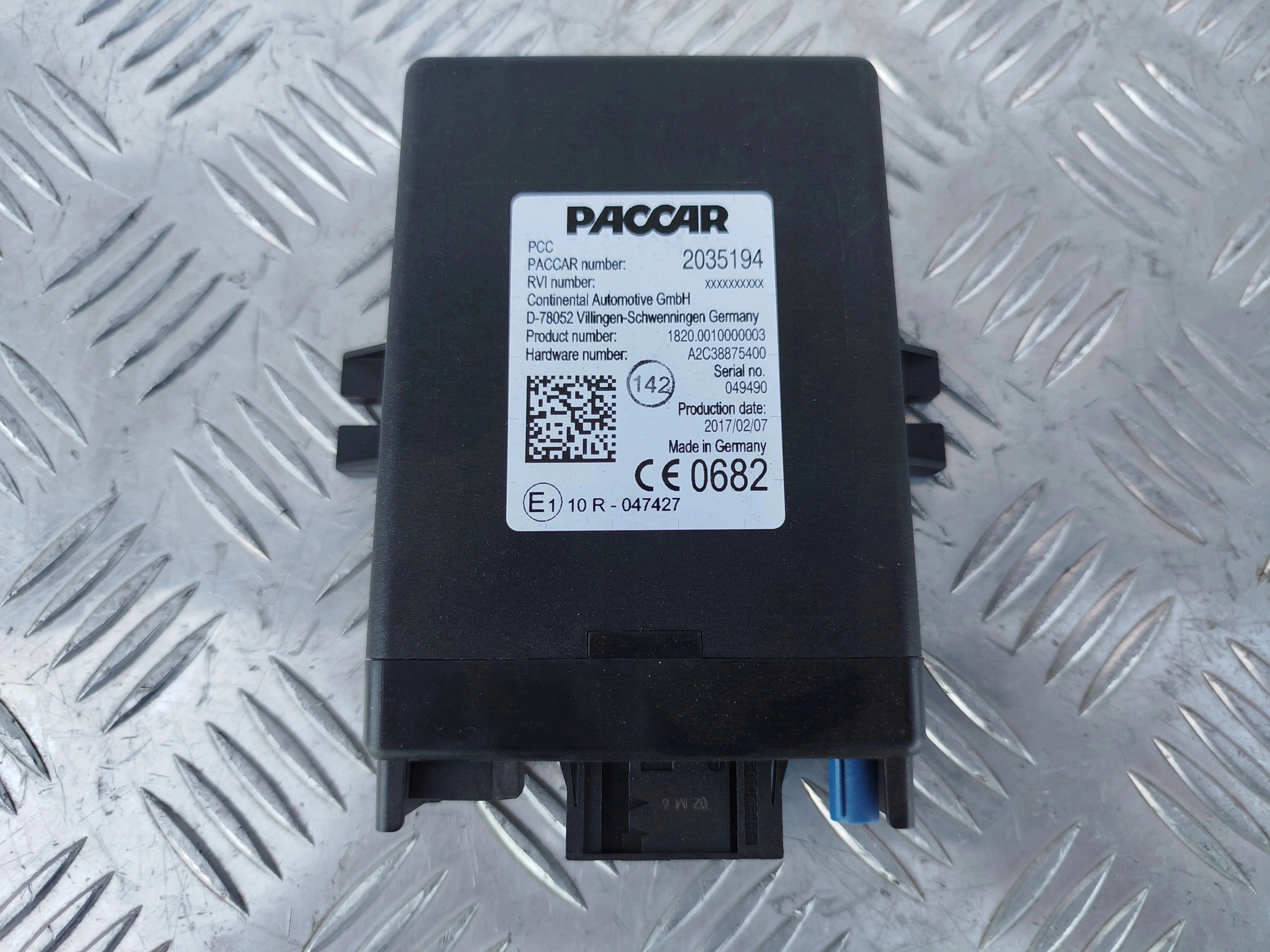 68260ab0fd3e20e16b1bb02367100ad8