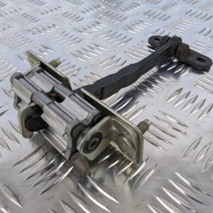 7d265e734547069ec8b9efe6a795a1c7