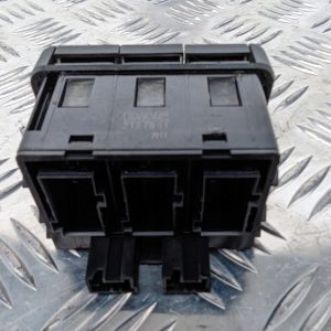 2e8f824de6e9733dad79adc46defc932