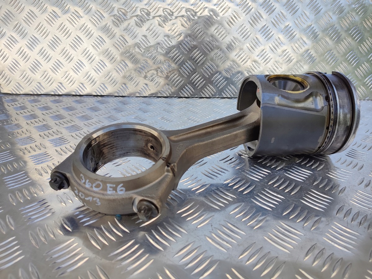 4670ff50a350887f449b8a8b3076c531