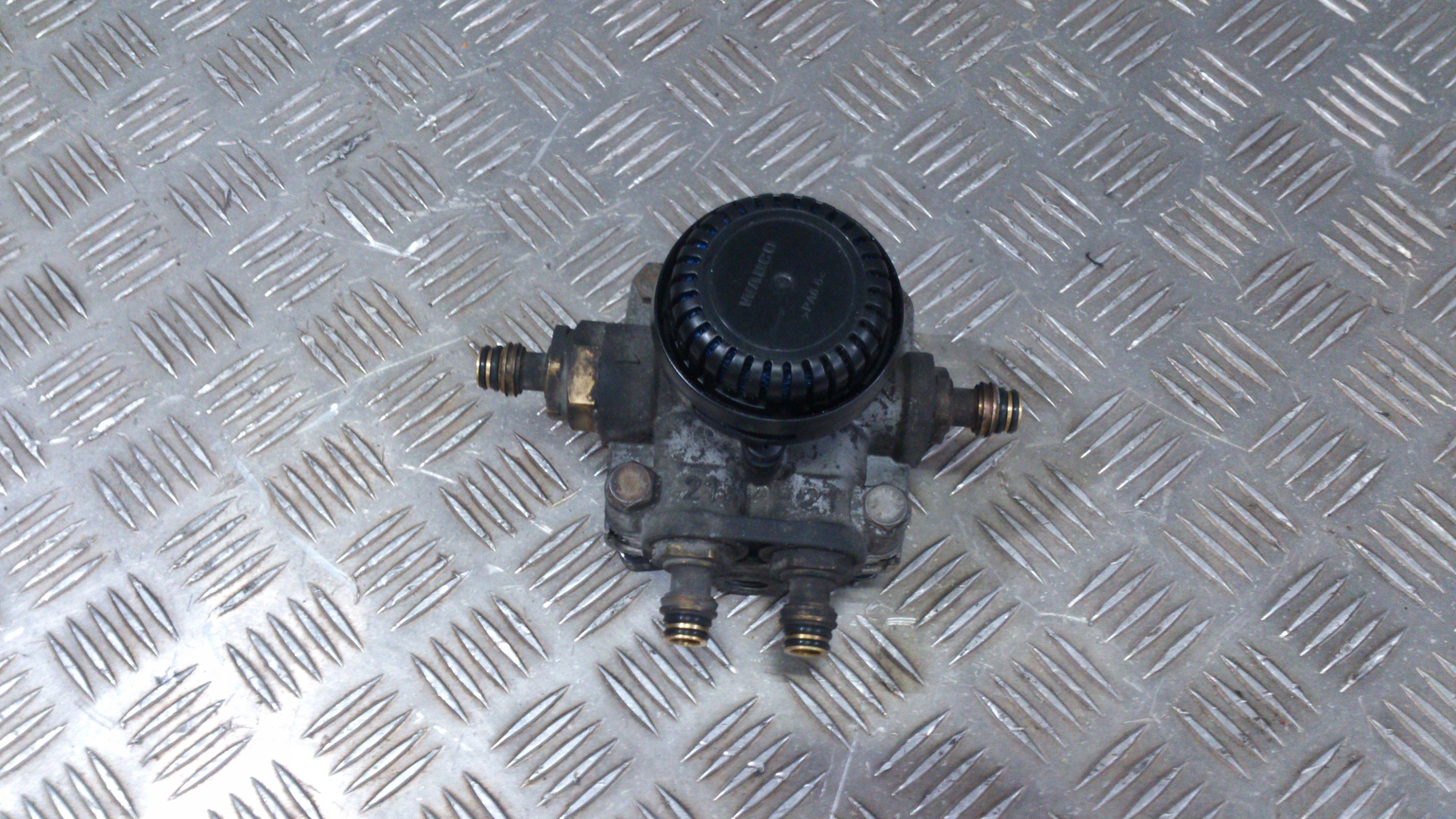 71cbdbd56d997fc3e9b85c6ec174de06