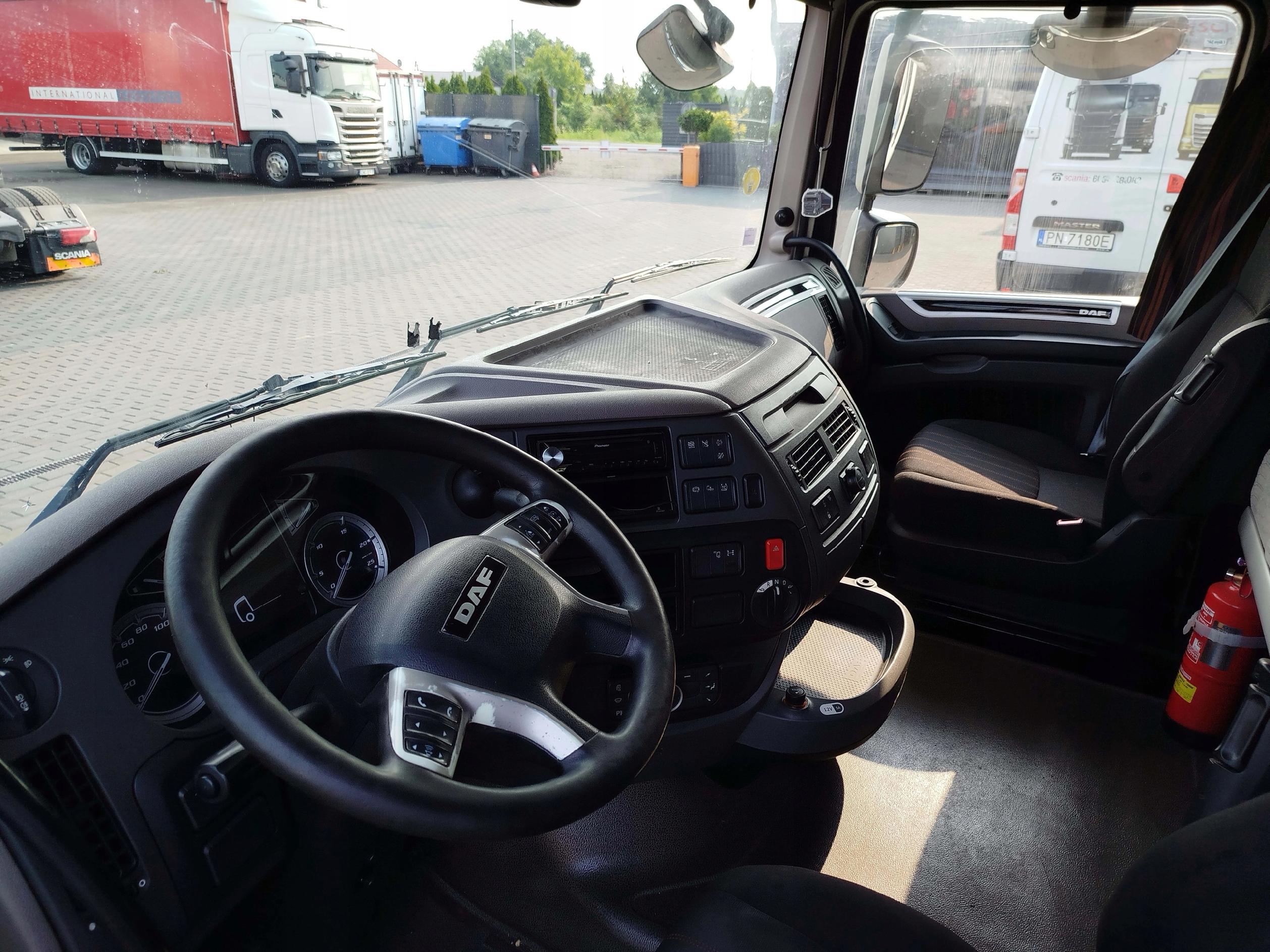 c9d7bb47ff64125f3fda836421438e06