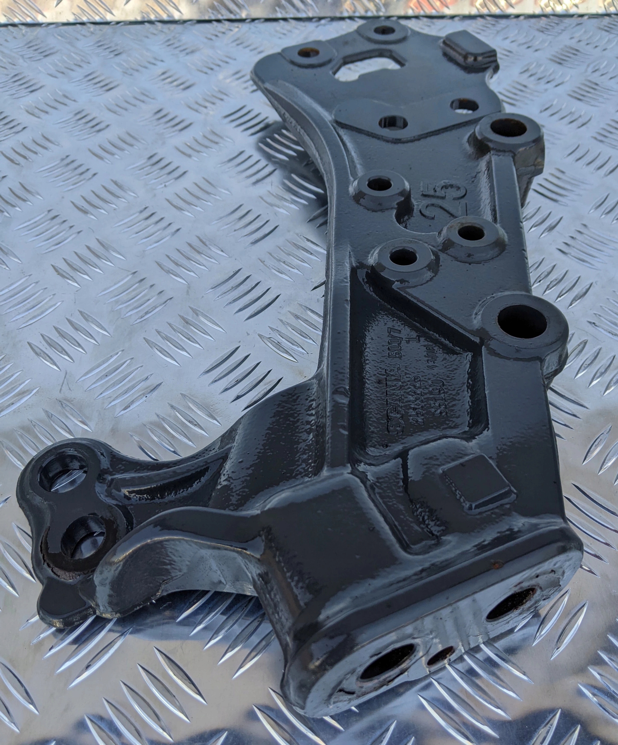 a09e6cd762bfb4664a38b220cc3220b4