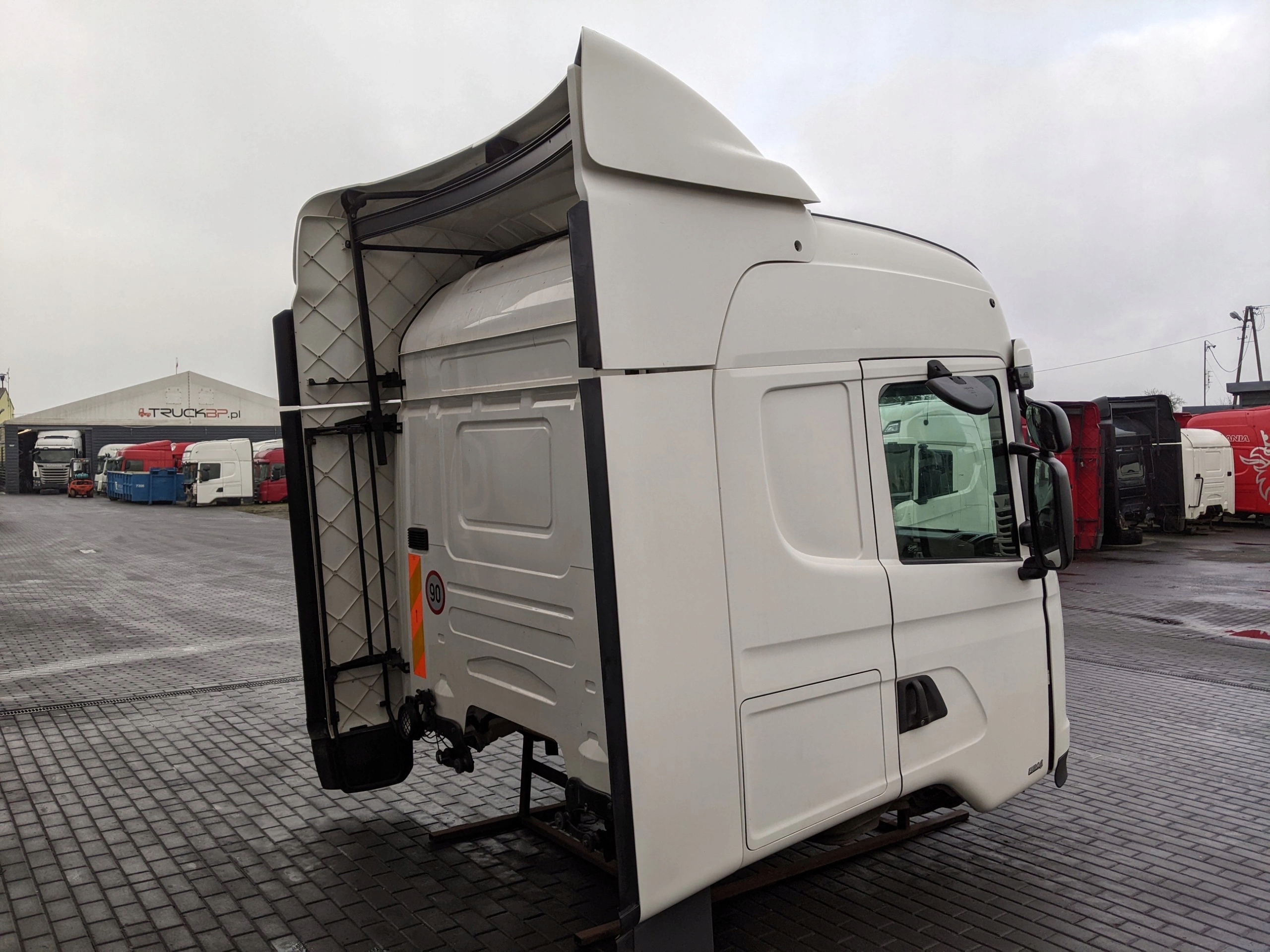 76e37b939adec6957d6694fdc307c028