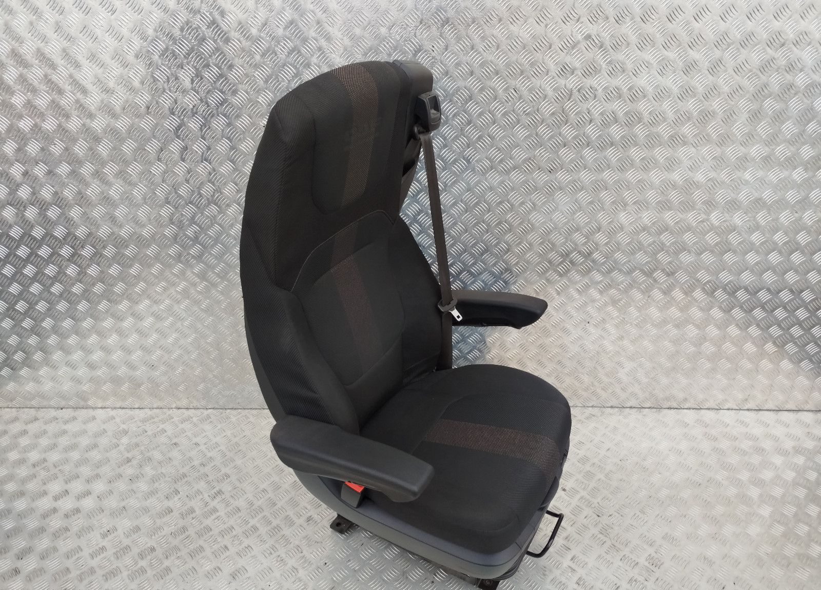 efafd2d25771593b25fb75b69fcd8094