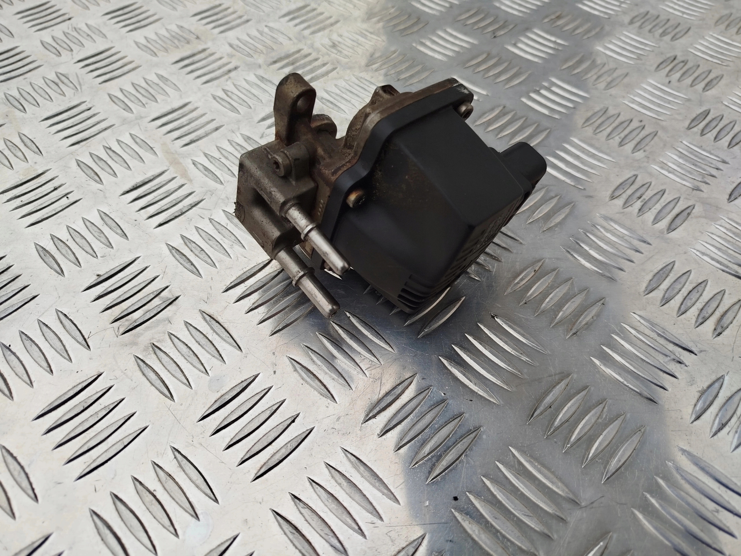 64f3cc75eff4d220850d0b80bd9ccc08