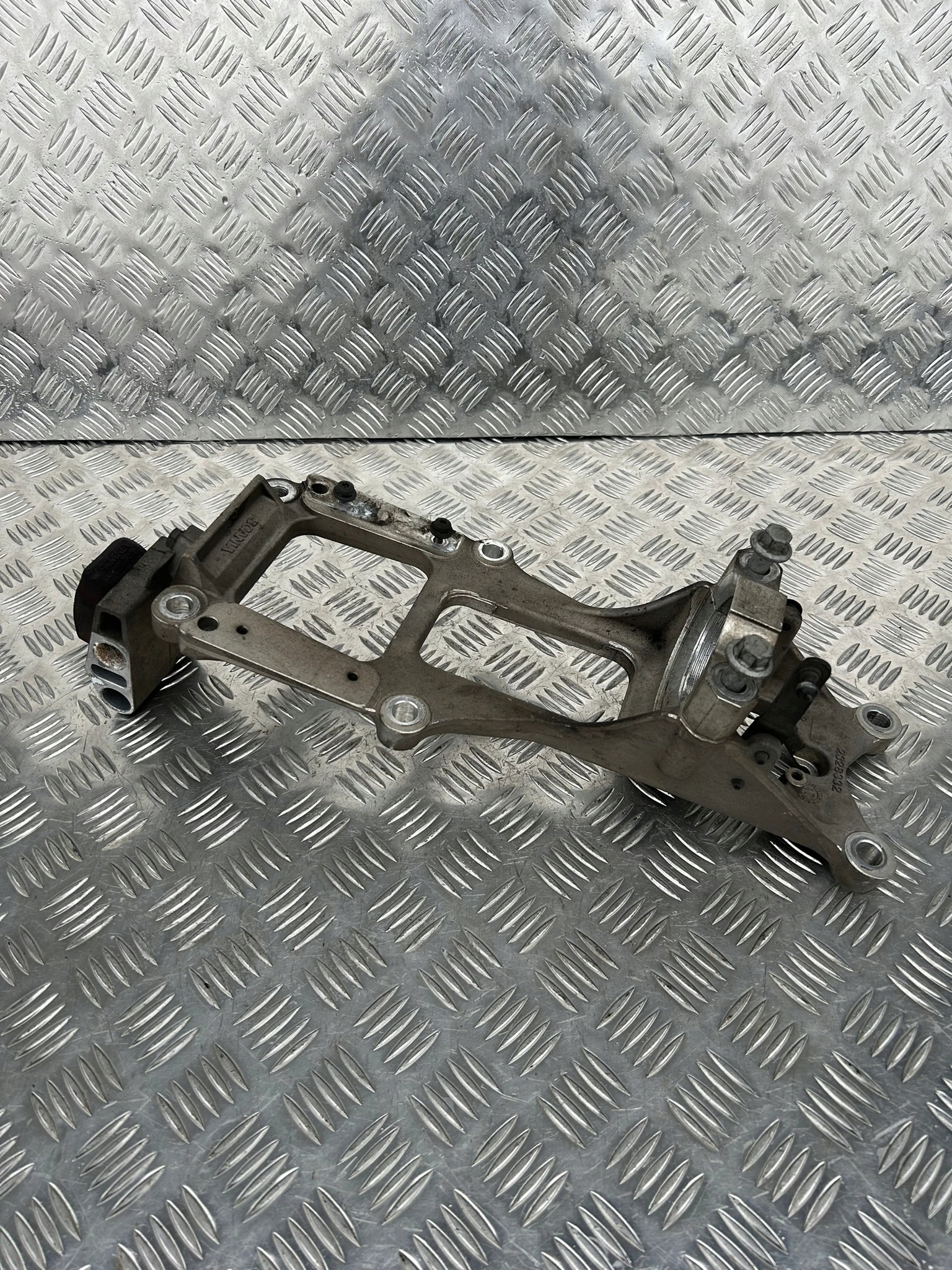 f6166050239b5c2f2d7b8ed422a28c28