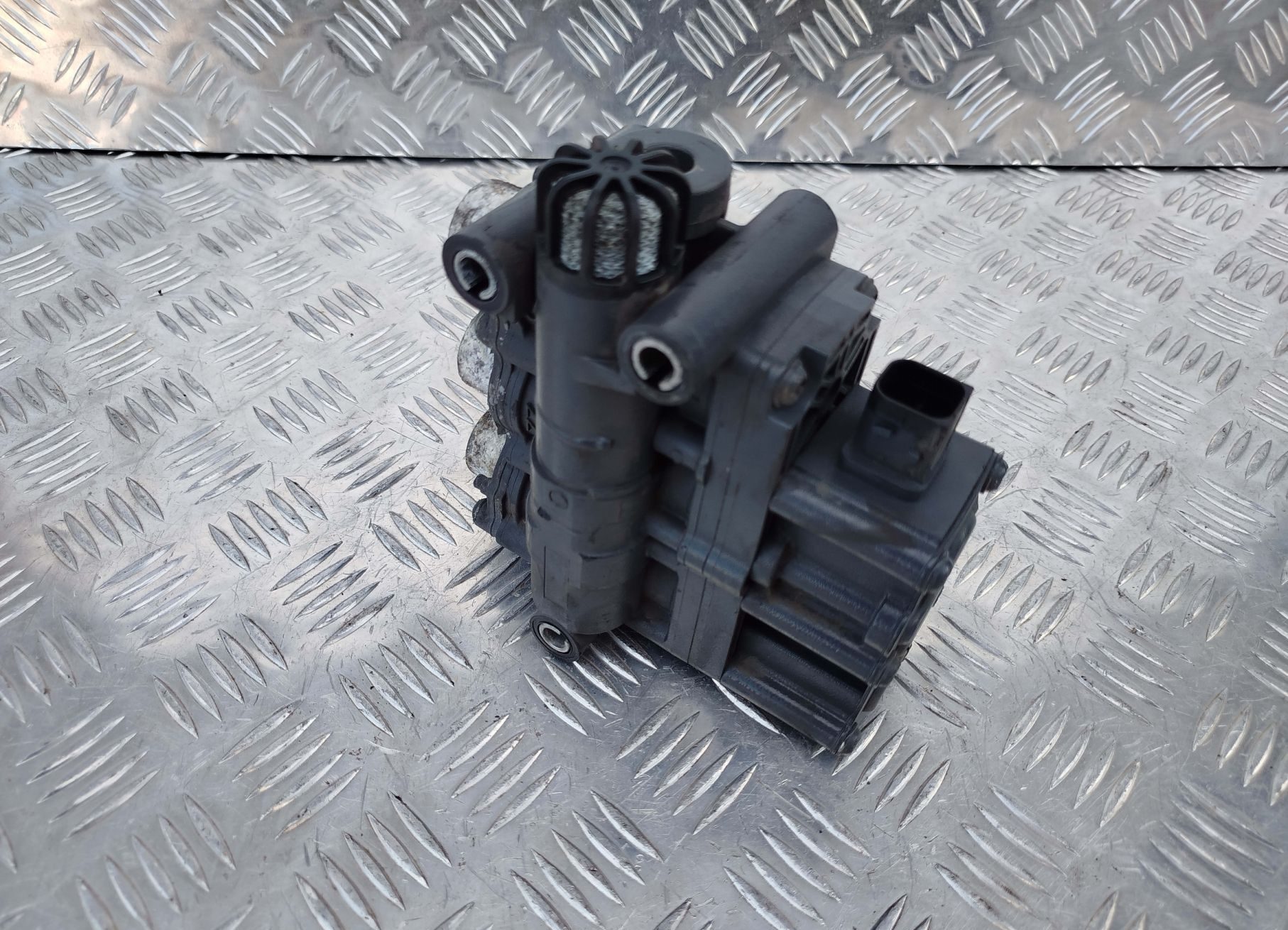 5303d309049cc5acd37dbf1ea5be0a2c