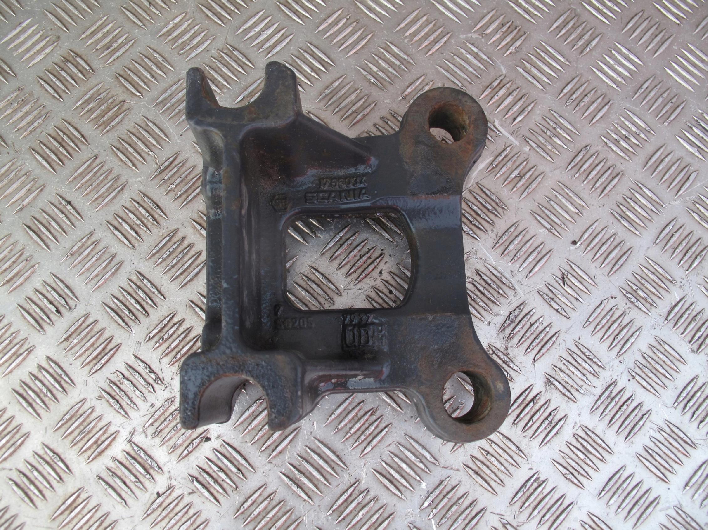 8cbe53782159a835b39e0de545677738